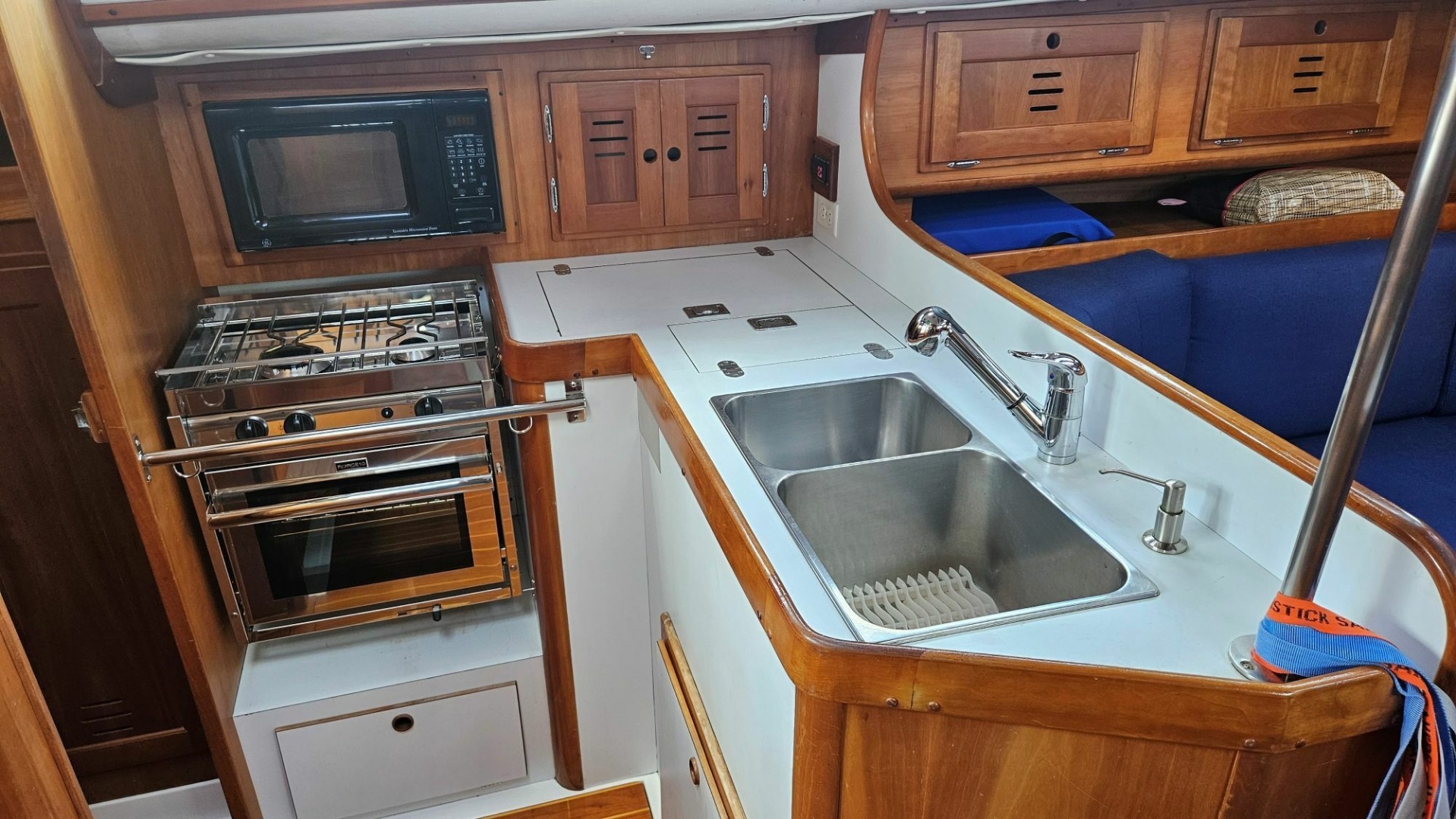 35ft Freedom Yacht For Sale