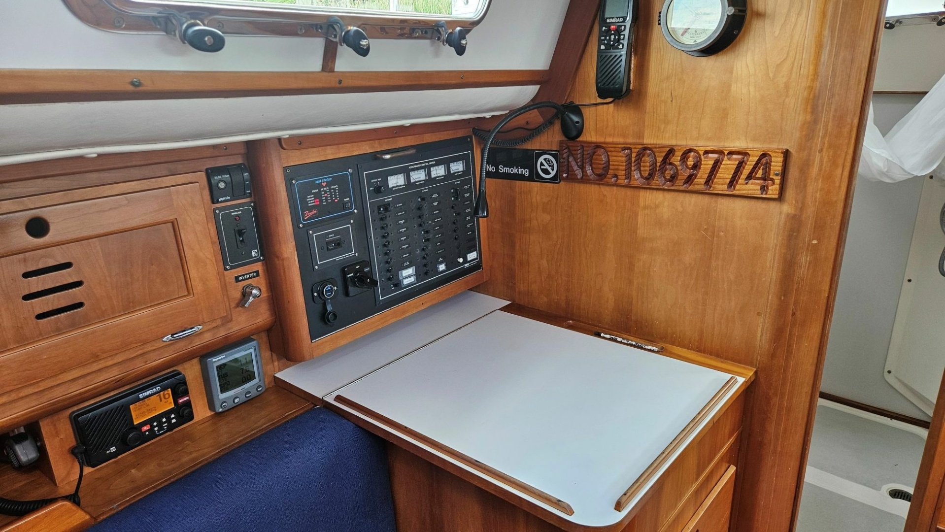 35ft Freedom Yacht For Sale