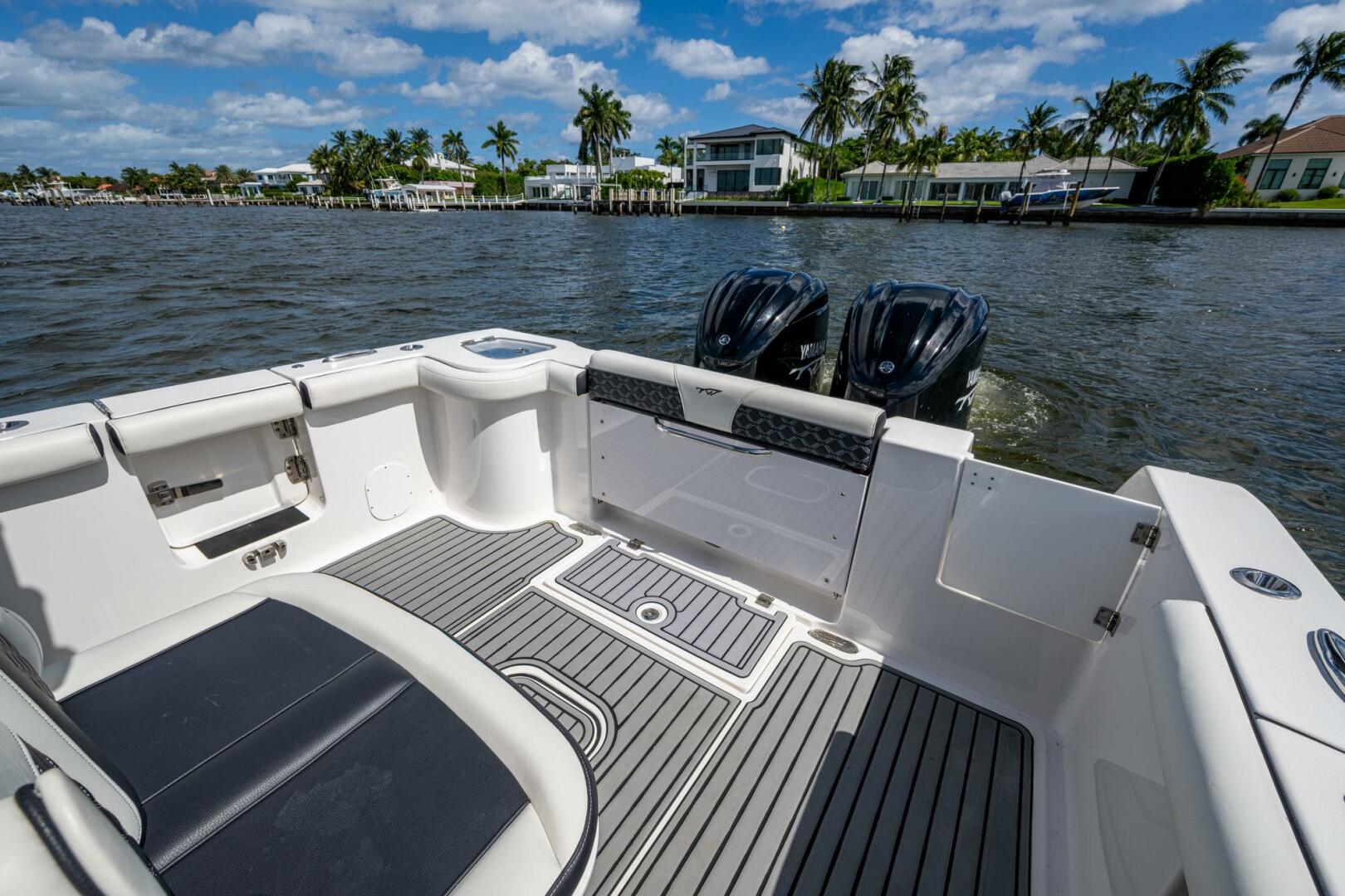FLOATING STONES 29ft Tidewater Yacht For Sale