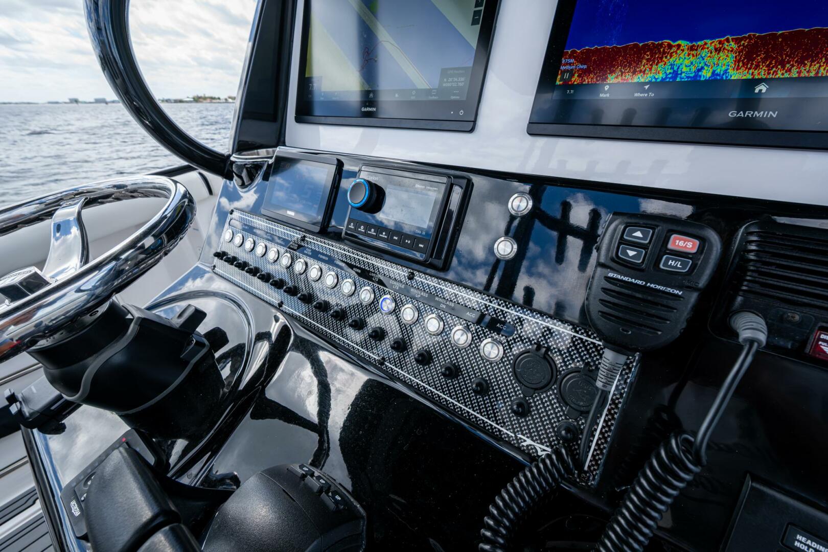 FLOATING STONES 29ft Tidewater Yacht For Sale