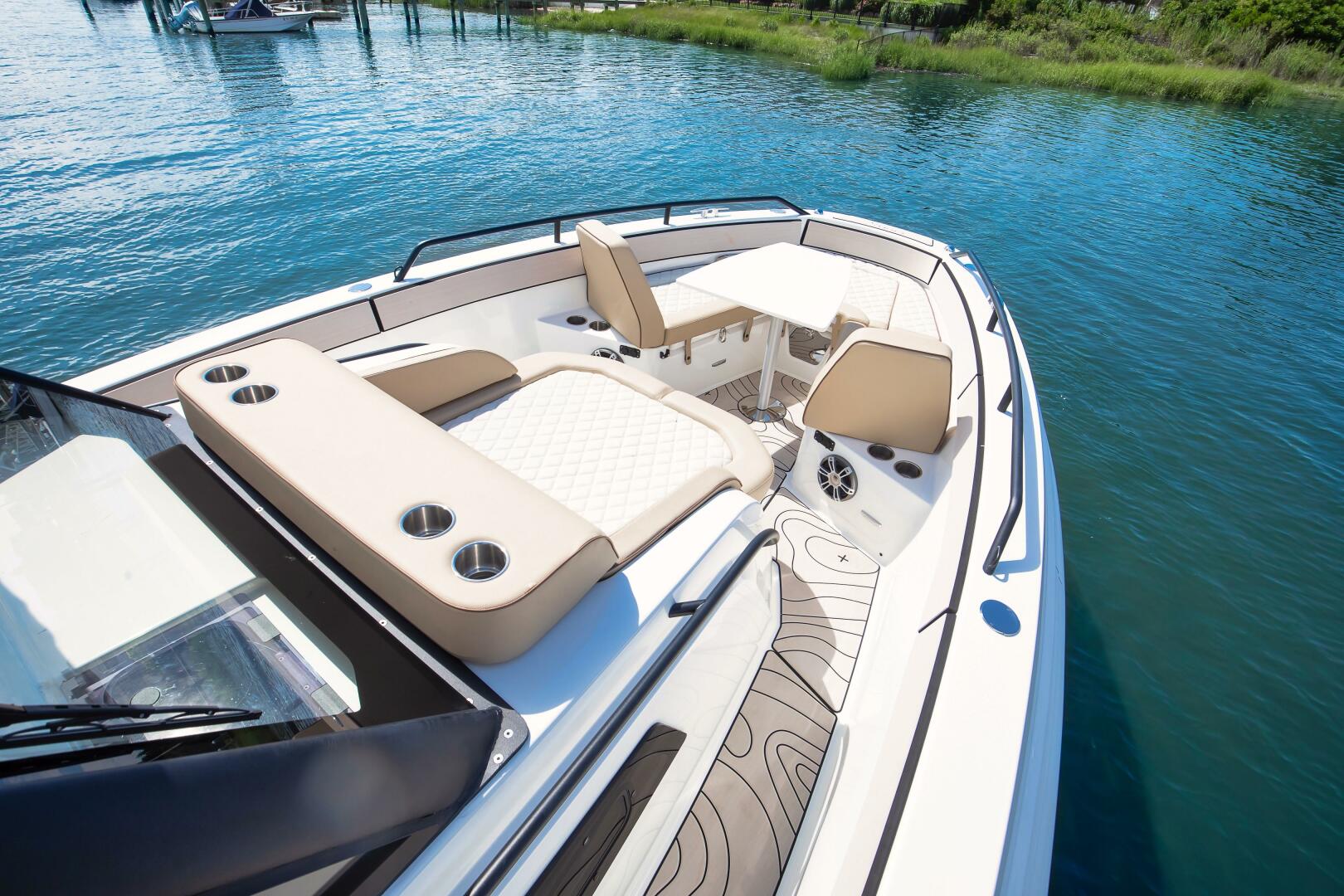 33ft Zodiac Yacht For Sale