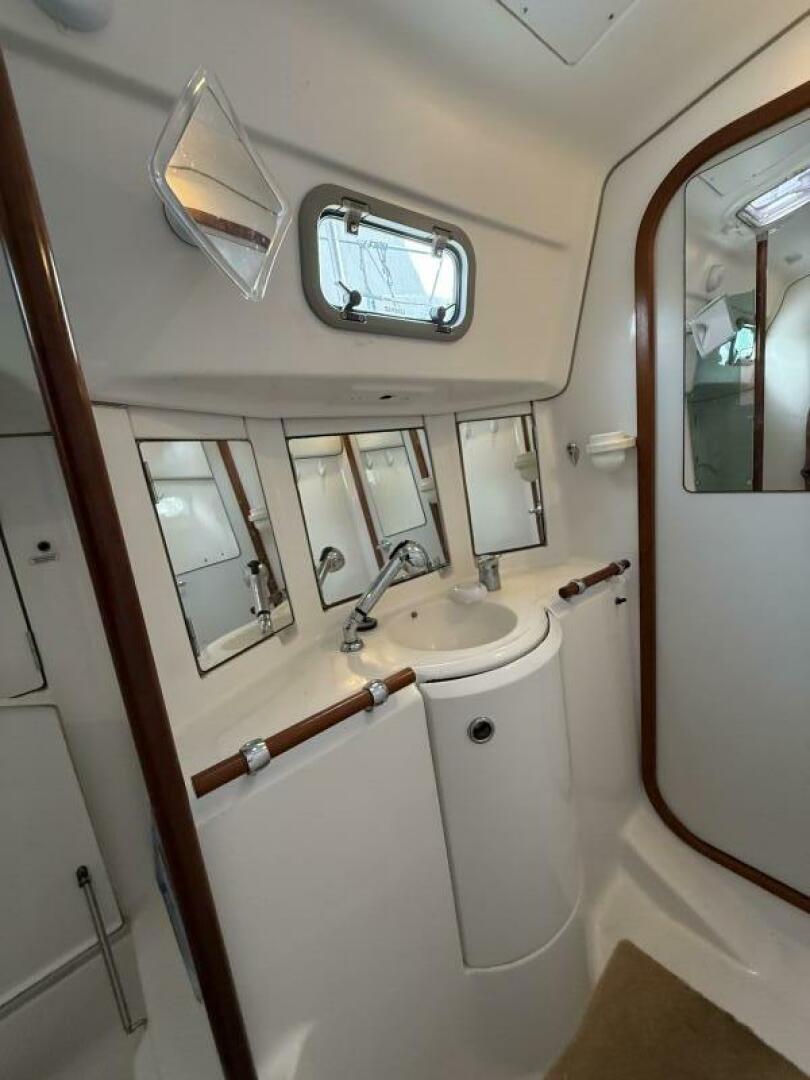 40ft Beneteau Yacht For Sale