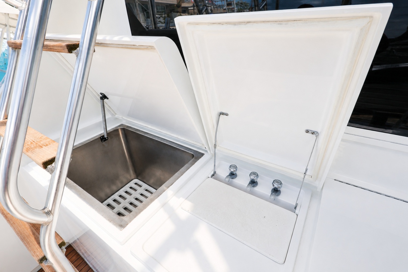 Reel Class 54ft Bertram Yacht For Sale