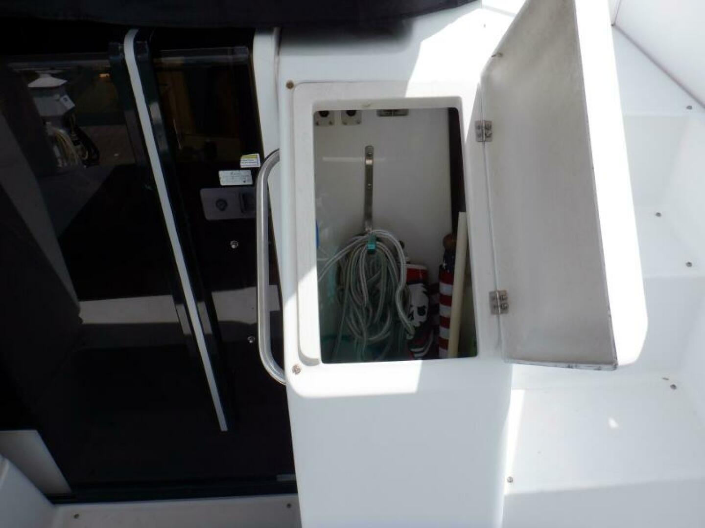 Y Knot 35ft Carver Yacht For Sale