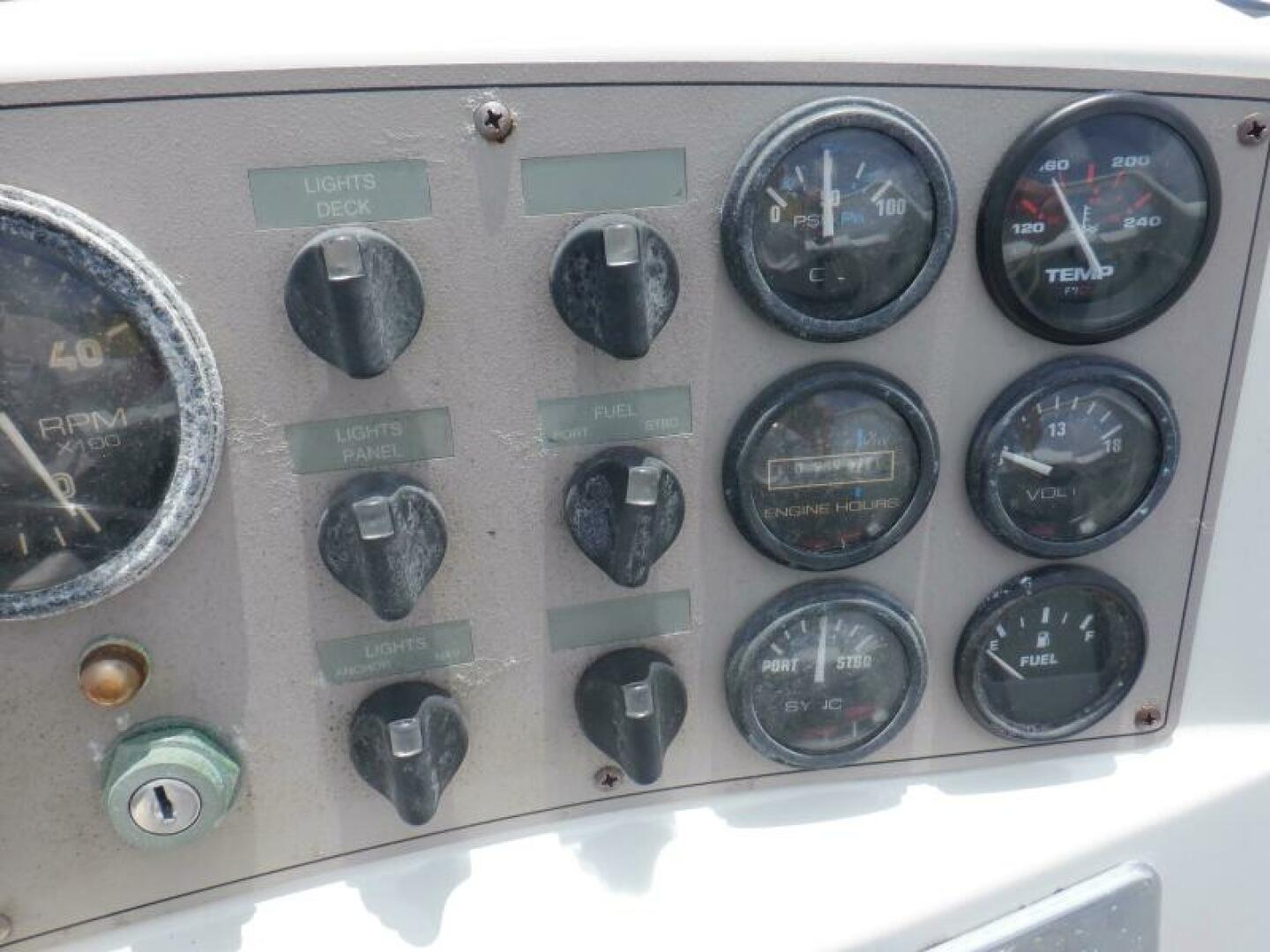 Y Knot 35ft Carver Yacht For Sale