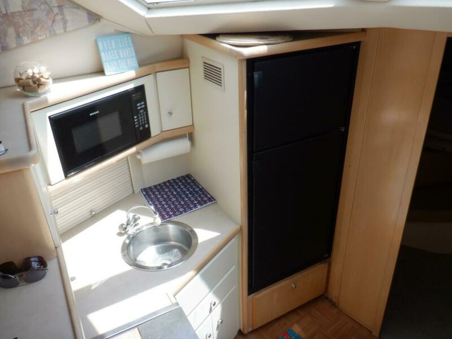 Y Knot 35ft Carver Yacht For Sale