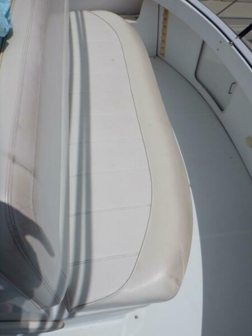 Y Knot 35ft Carver Yacht For Sale