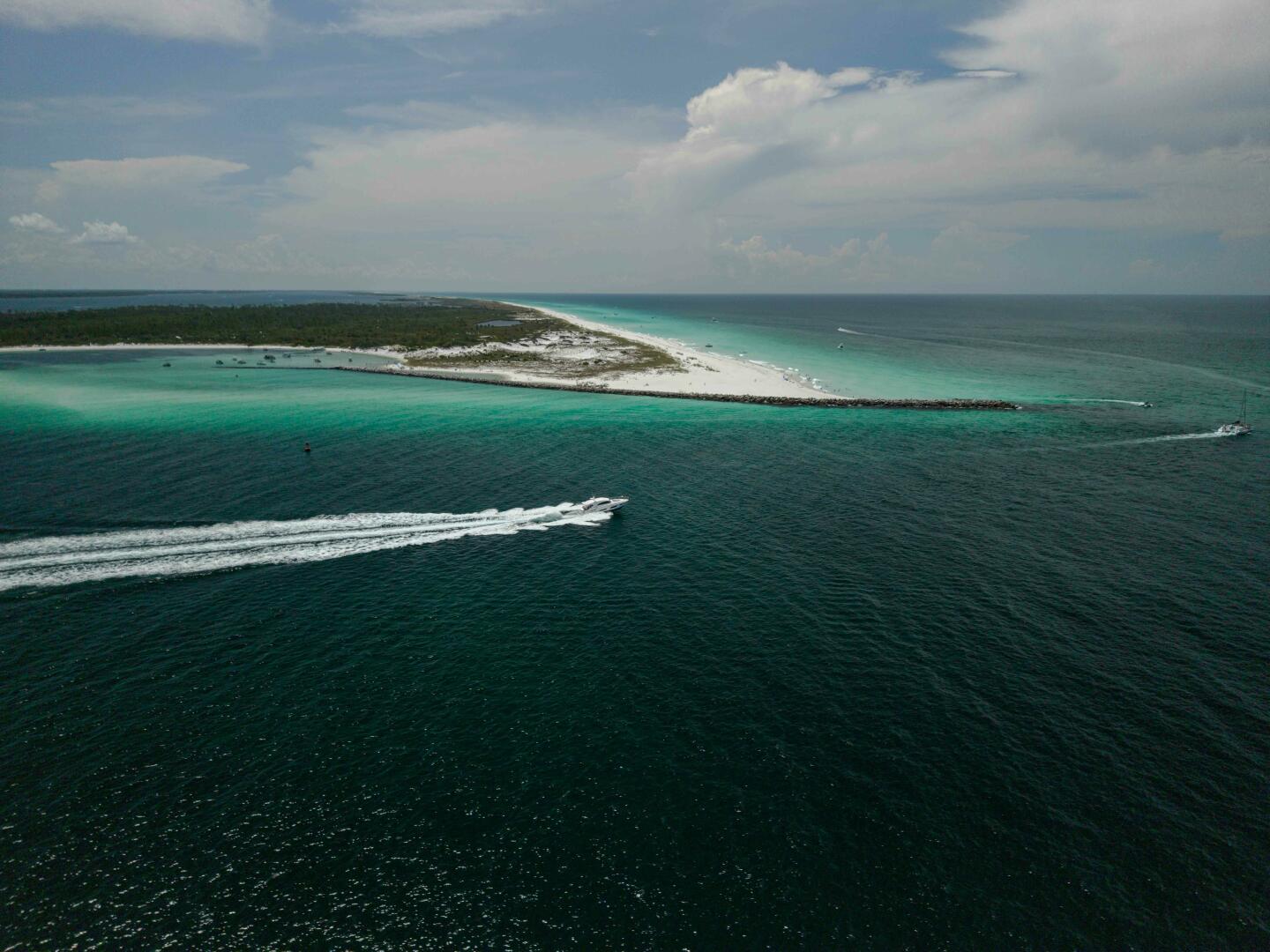 Runaway Island 48ft Riviera Yacht For Sale