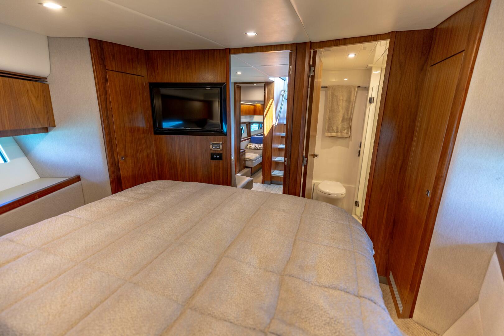 Runaway Island 48ft Riviera Yacht For Sale