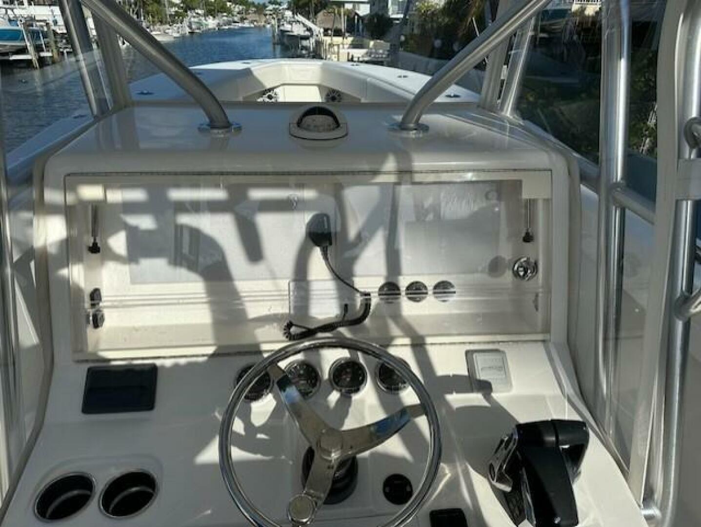 37ft SeaVee Yacht For Sale