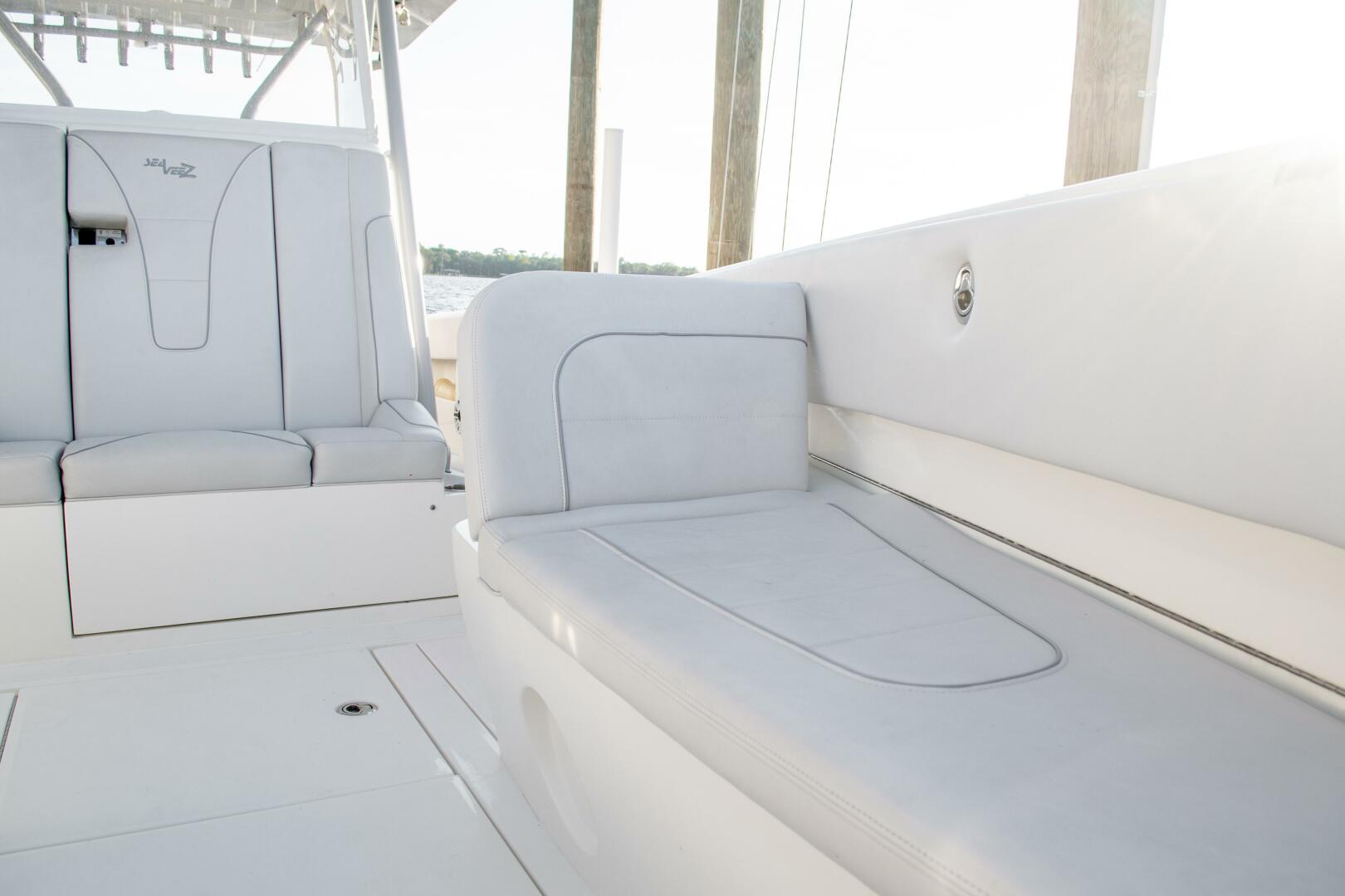 37ft SeaVee Yacht For Sale