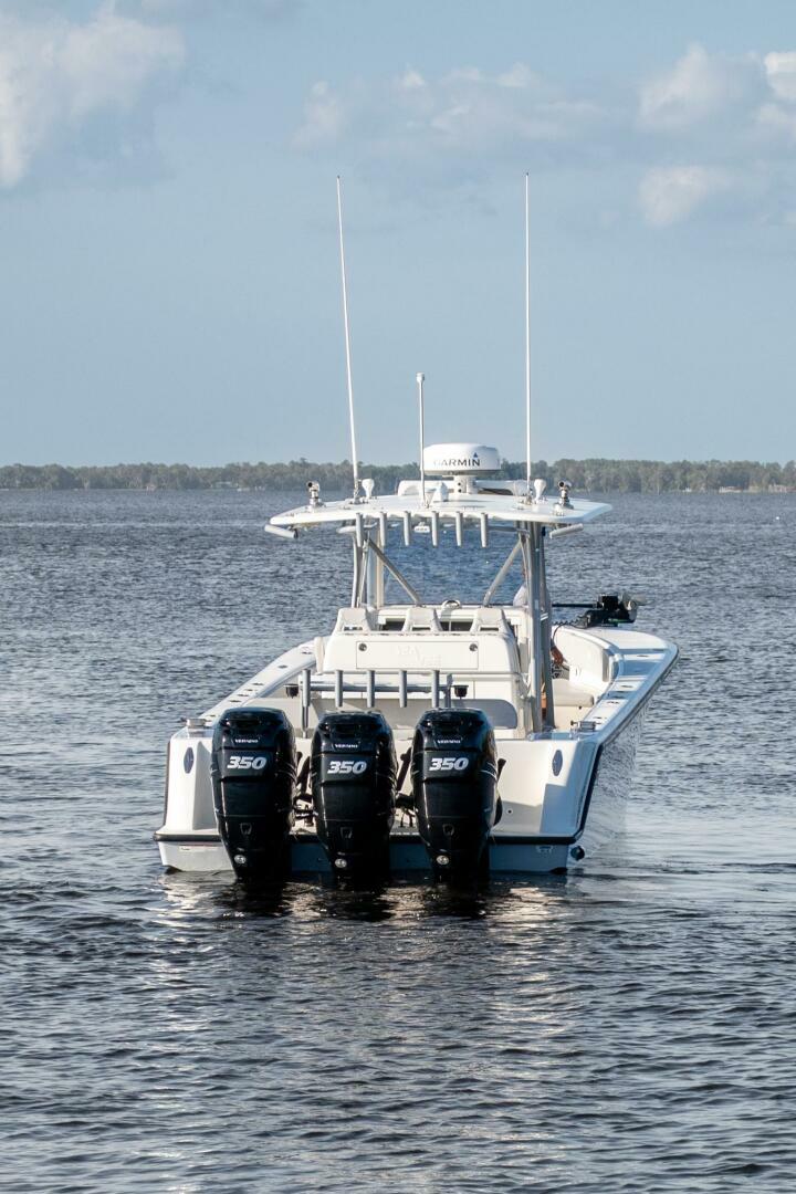 37ft SeaVee Yacht For Sale