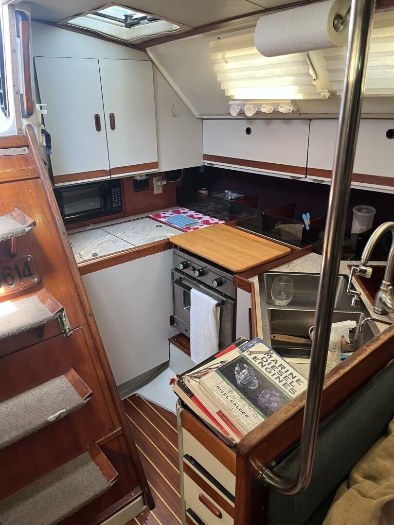 Pieridae 30ft O Day Yacht For Sale
