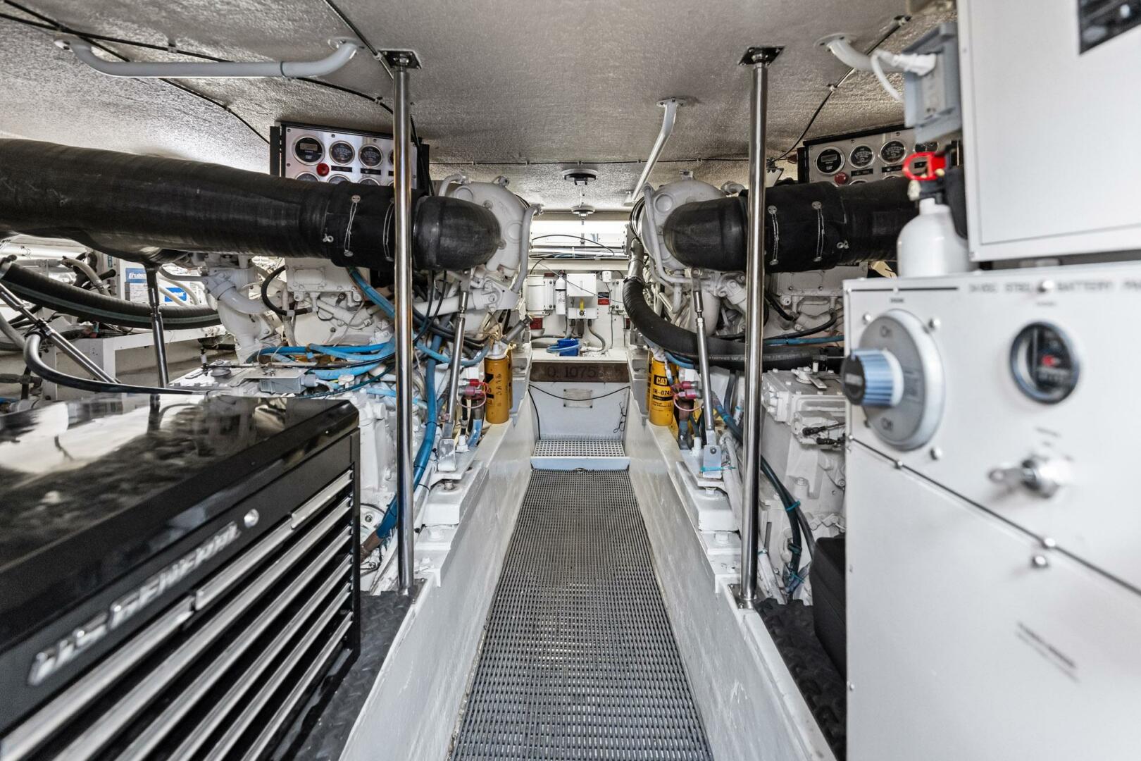 Amp d Up 60ft Hatteras Yacht For Sale