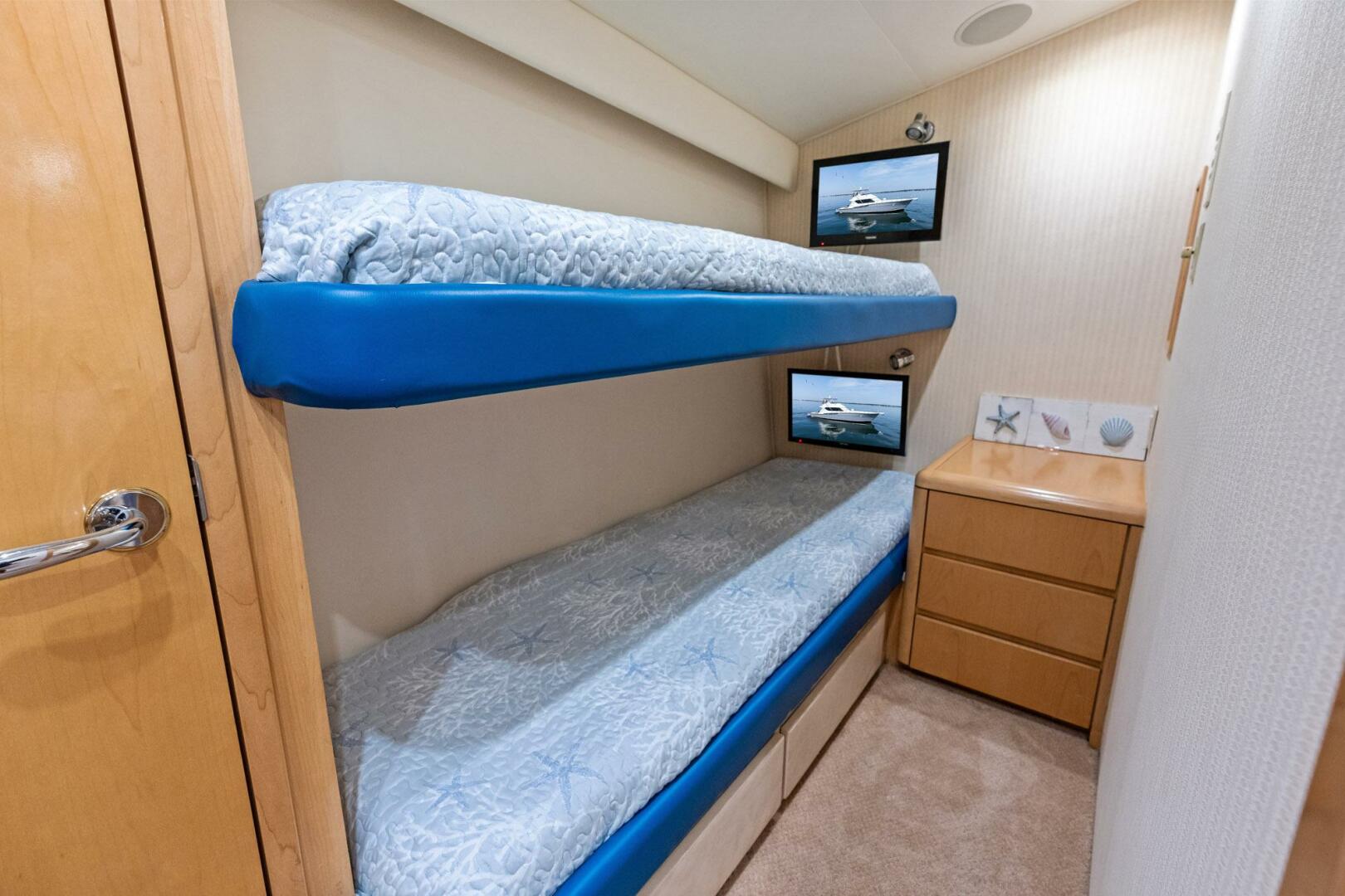 Amp d Up 60ft Hatteras Yacht For Sale