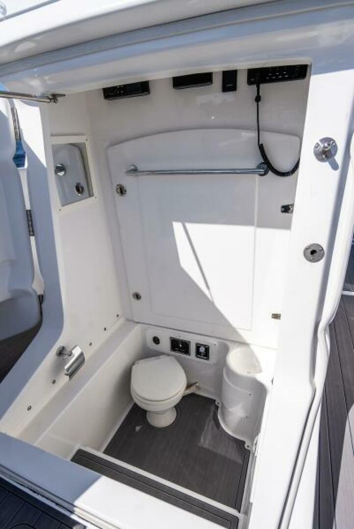 34ft Midnight Express Yacht For Sale