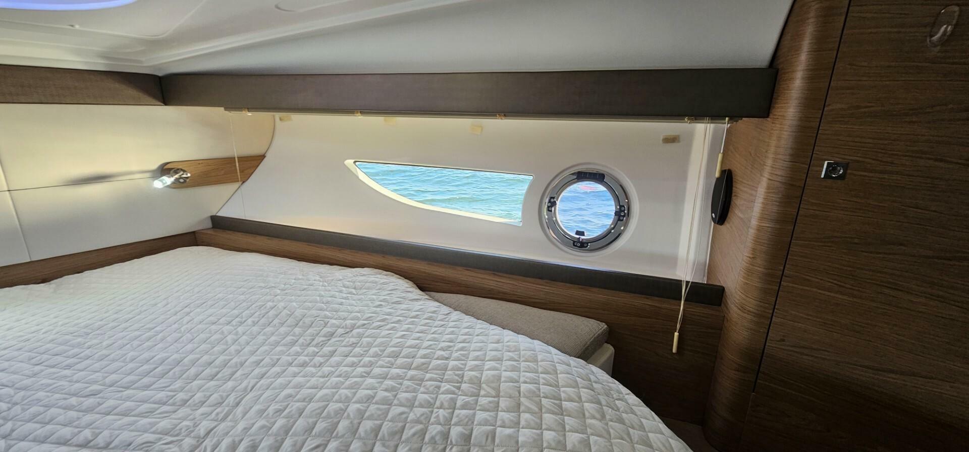 Mambo Italiano 38ft Beneteau Yacht For Sale