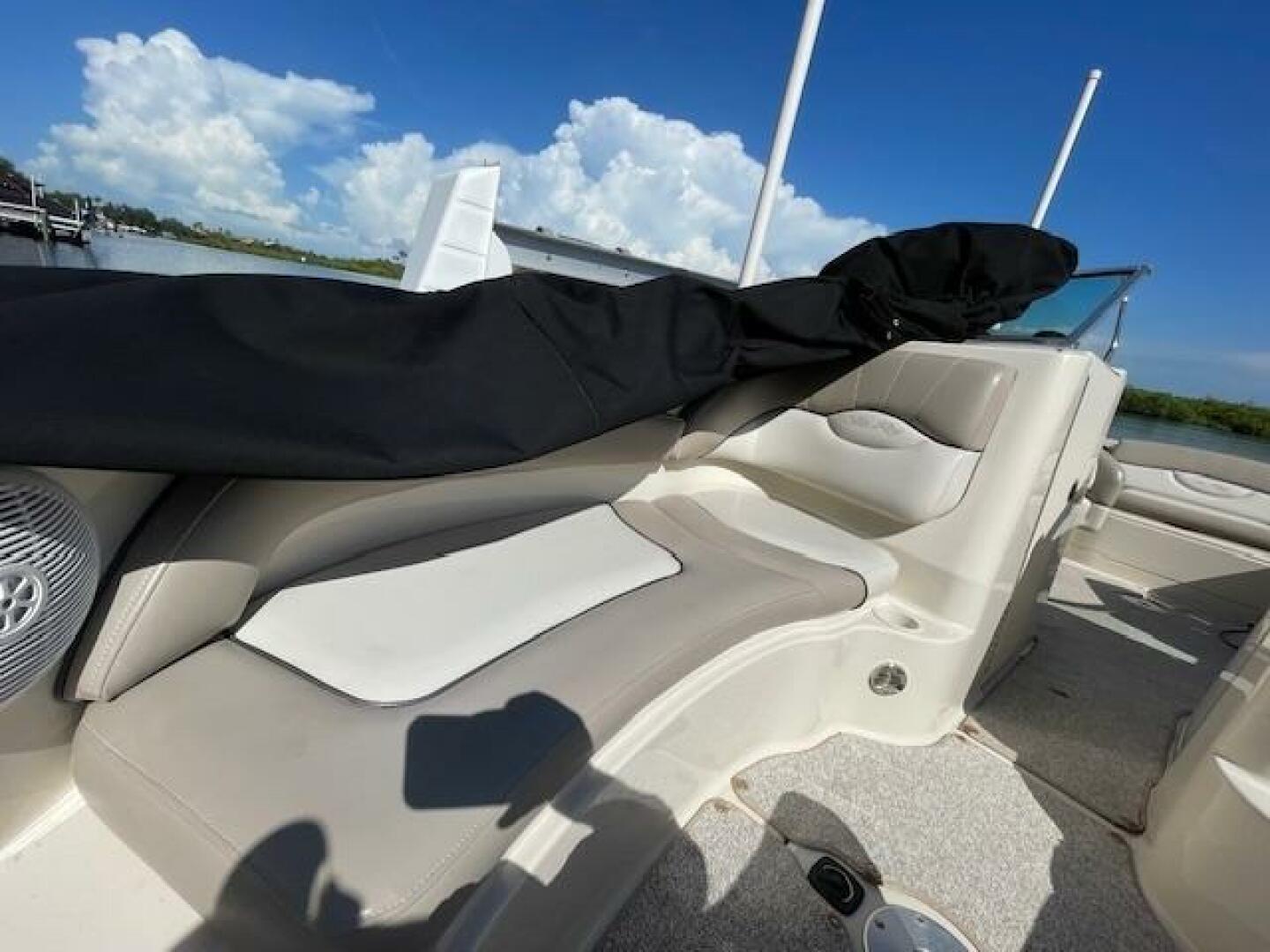 22ft Sea Ray Yacht For Sale