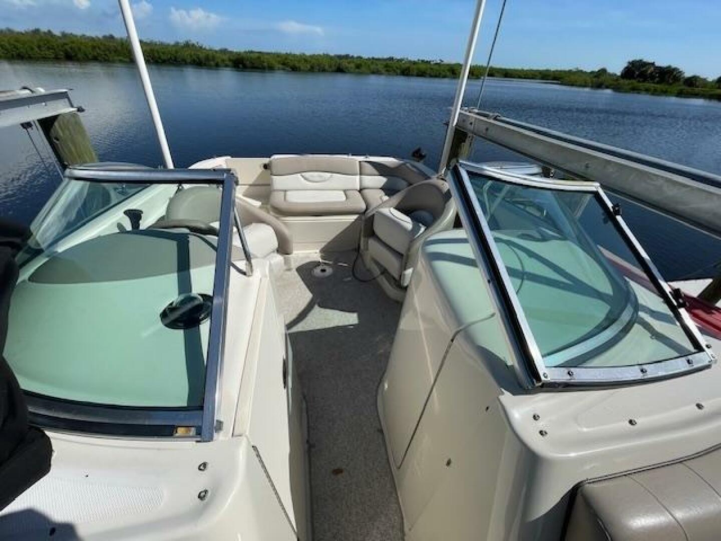 22ft Sea Ray Yacht For Sale