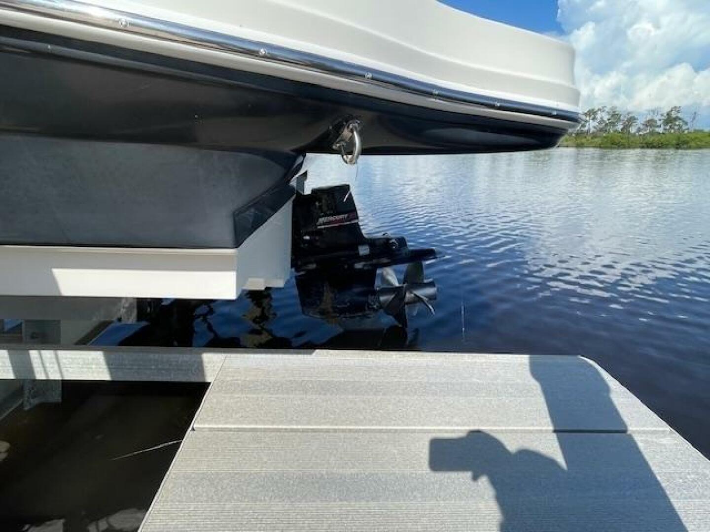 22ft Sea Ray Yacht For Sale