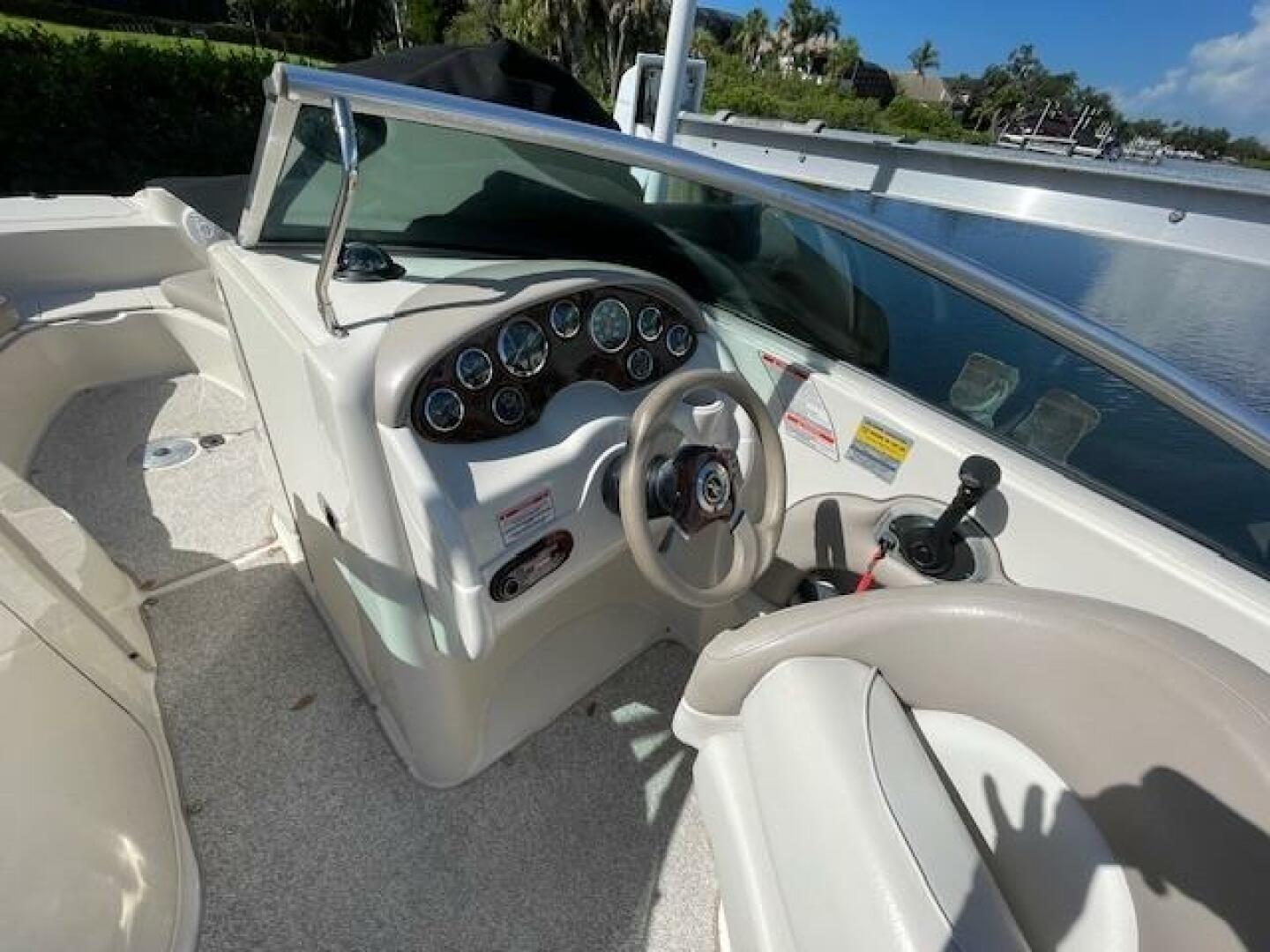 22ft Sea Ray Yacht For Sale