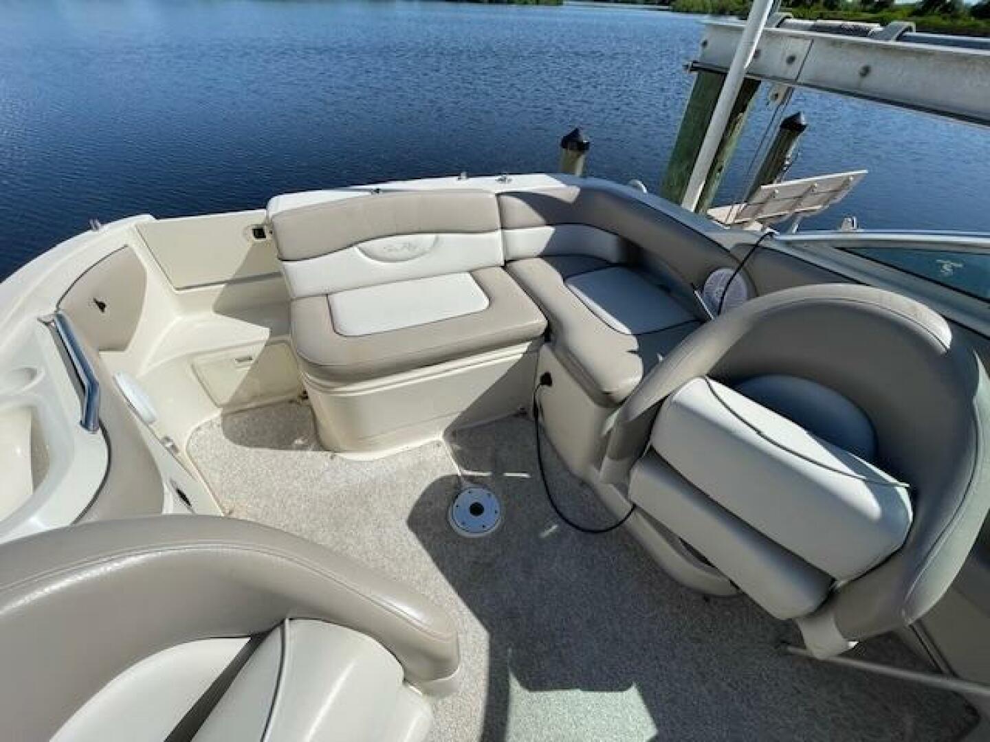 22ft Sea Ray Yacht For Sale