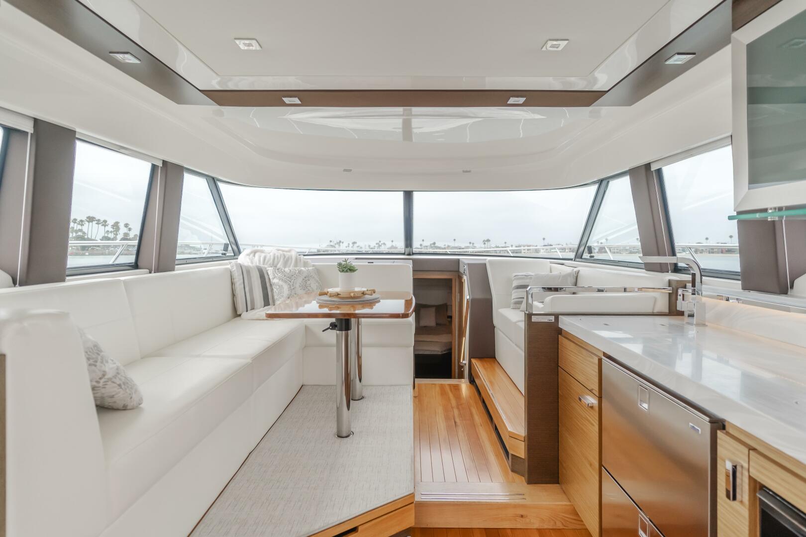 CHAPTER THREE 44ft Tiara Yachts Yacht For Sale