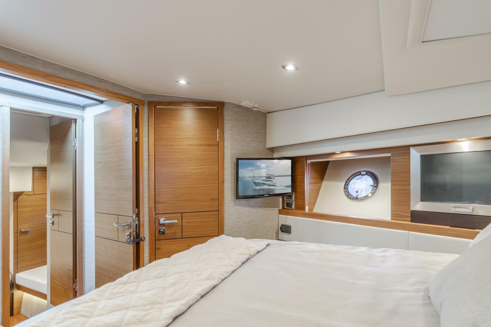 CHAPTER THREE 44ft Tiara Yachts Yacht For Sale