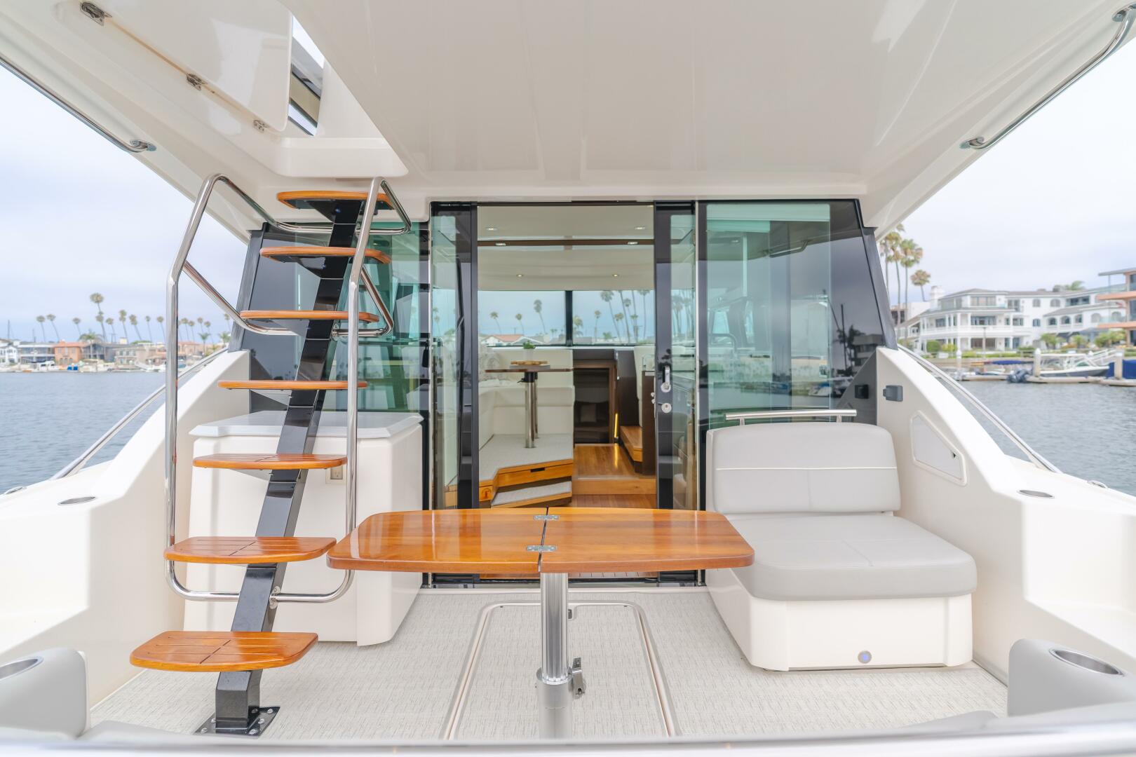 CHAPTER THREE 44ft Tiara Yachts Yacht For Sale