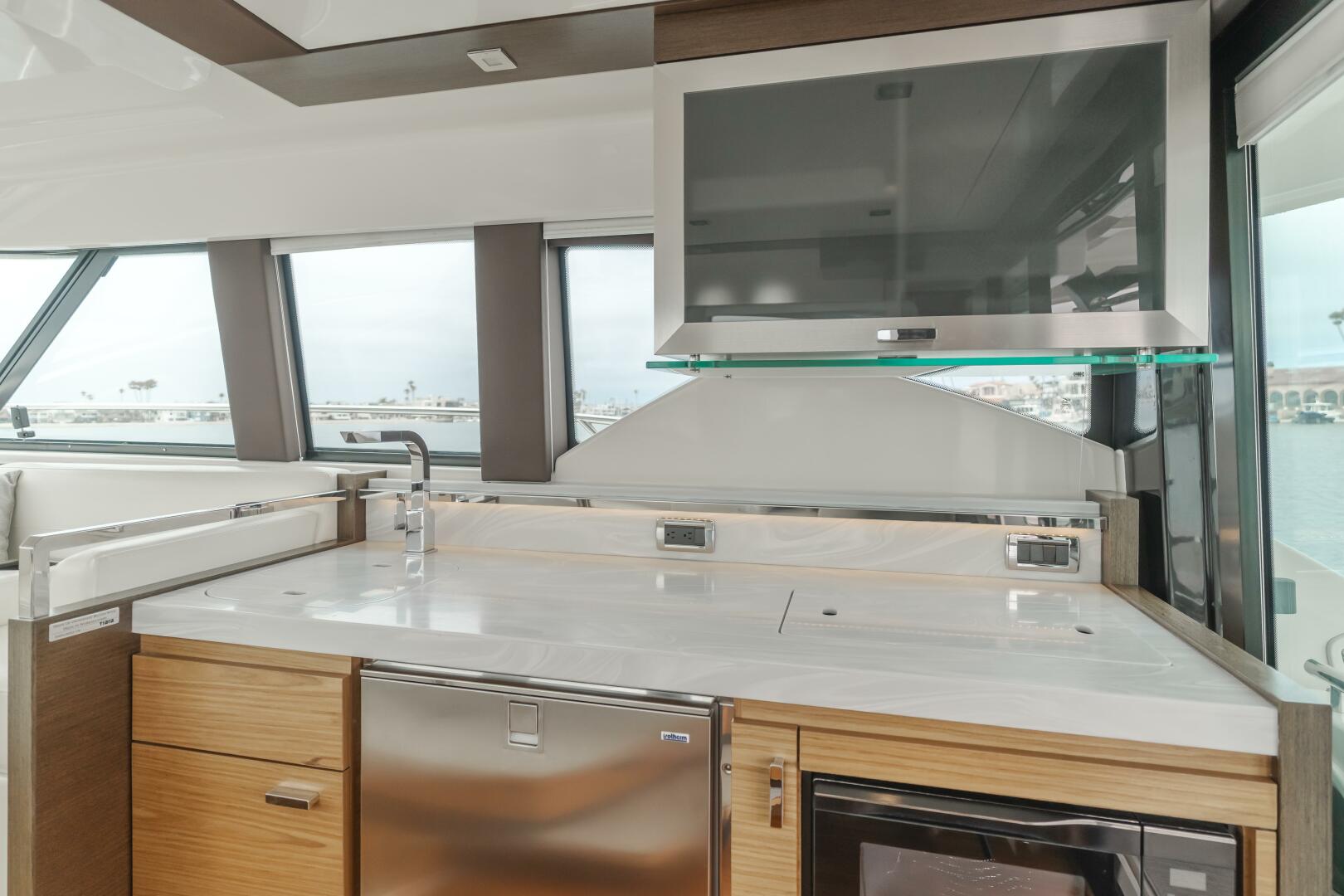 CHAPTER THREE 44ft Tiara Yachts Yacht For Sale