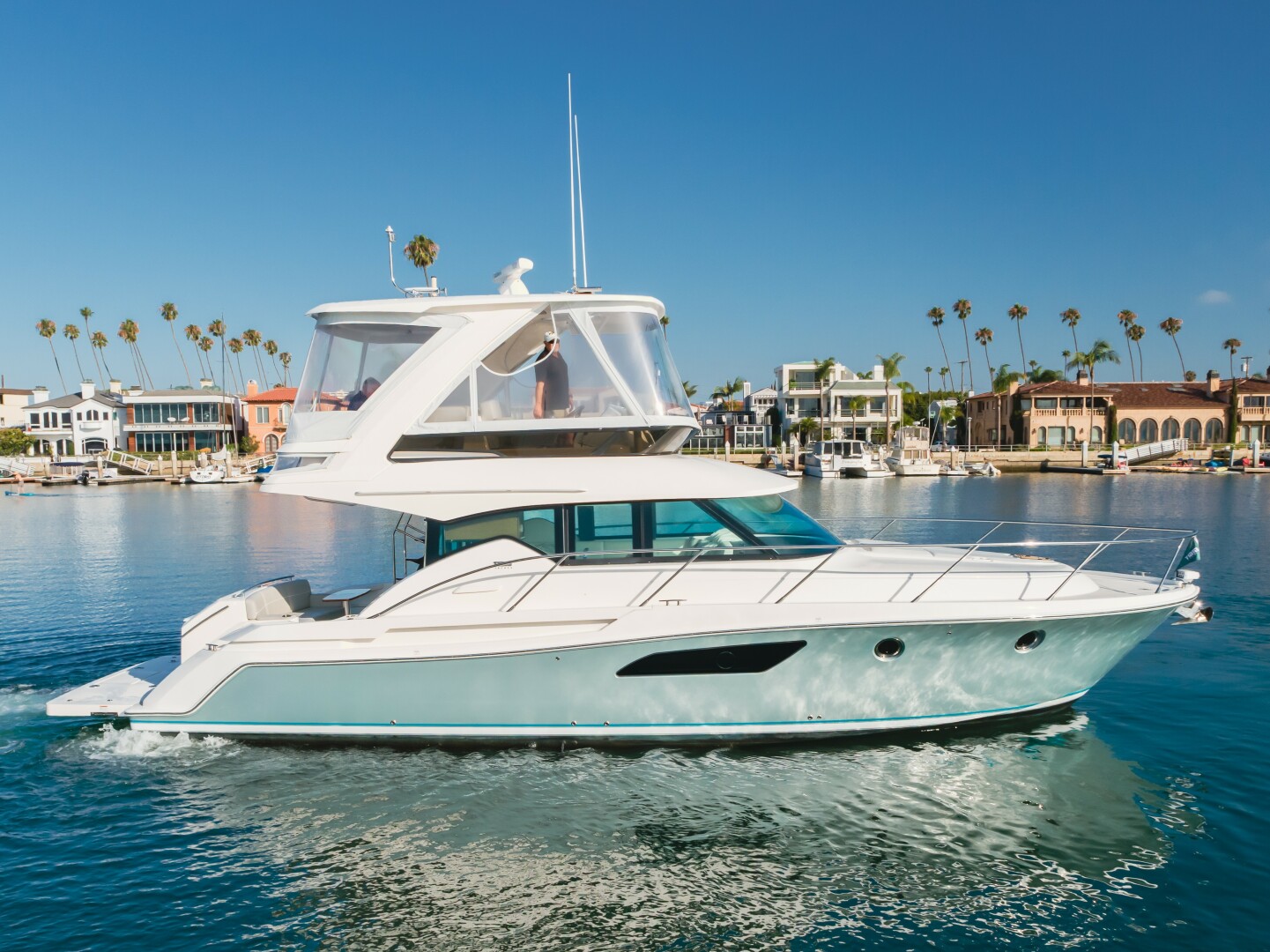 CHAPTER THREE 44ft Tiara Yachts Yacht For Sale