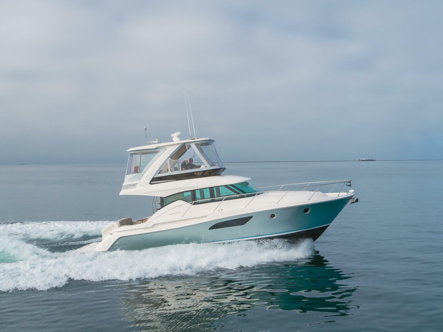 CHAPTER THREE 44ft Tiara Yachts Yacht For Sale