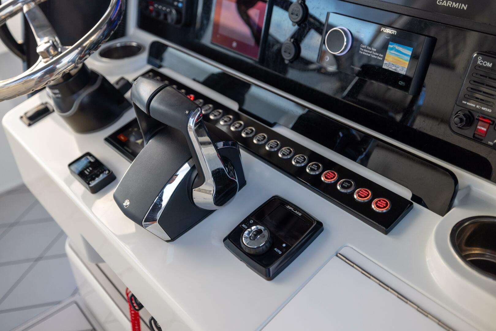 34ft Freeman Yacht For Sale