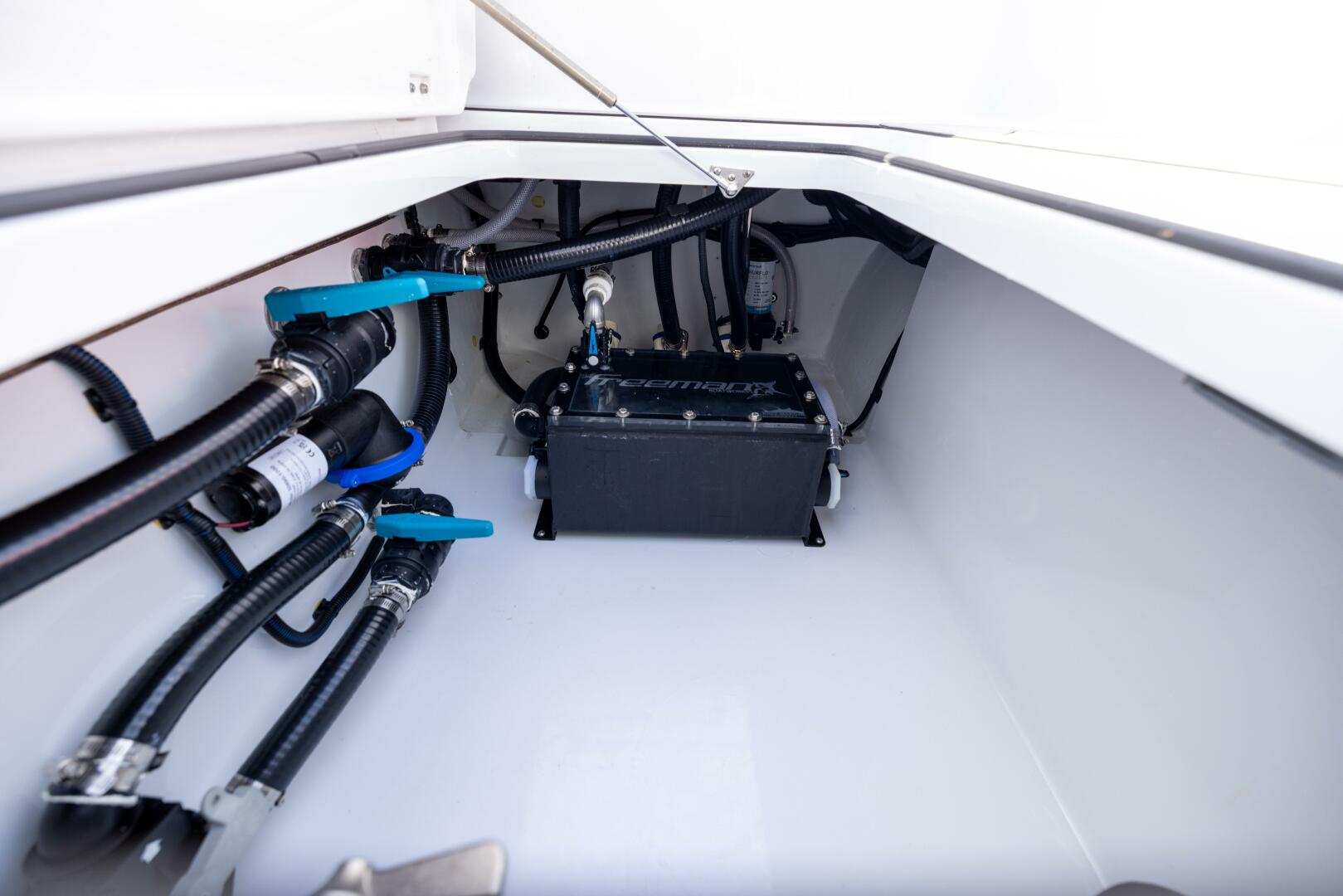 34ft Freeman Yacht For Sale