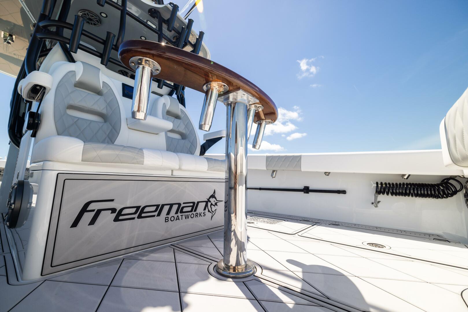 34ft Freeman Yacht For Sale