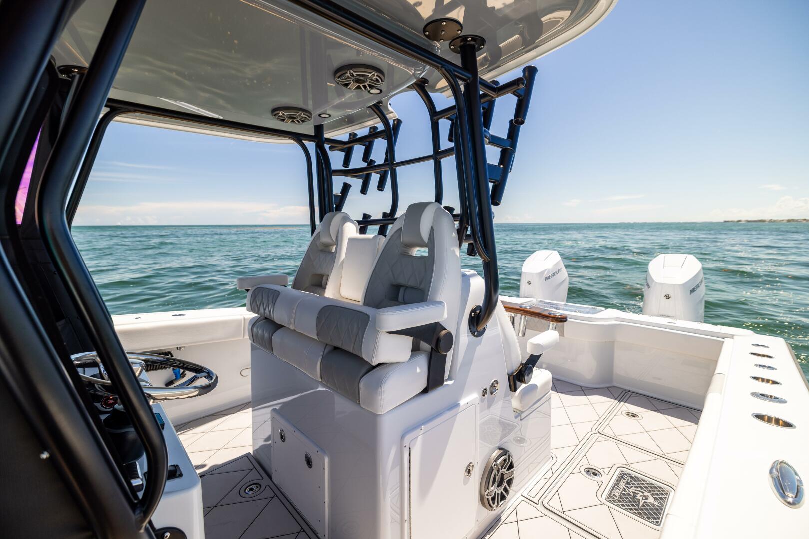 34ft Freeman Yacht For Sale