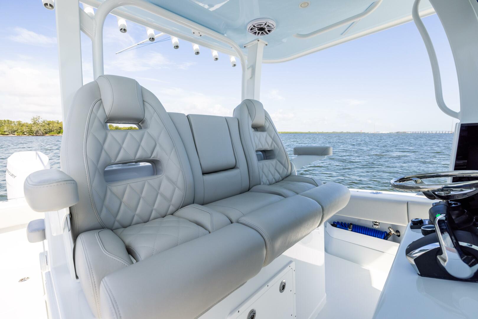 35ft Freeman Yacht For Sale