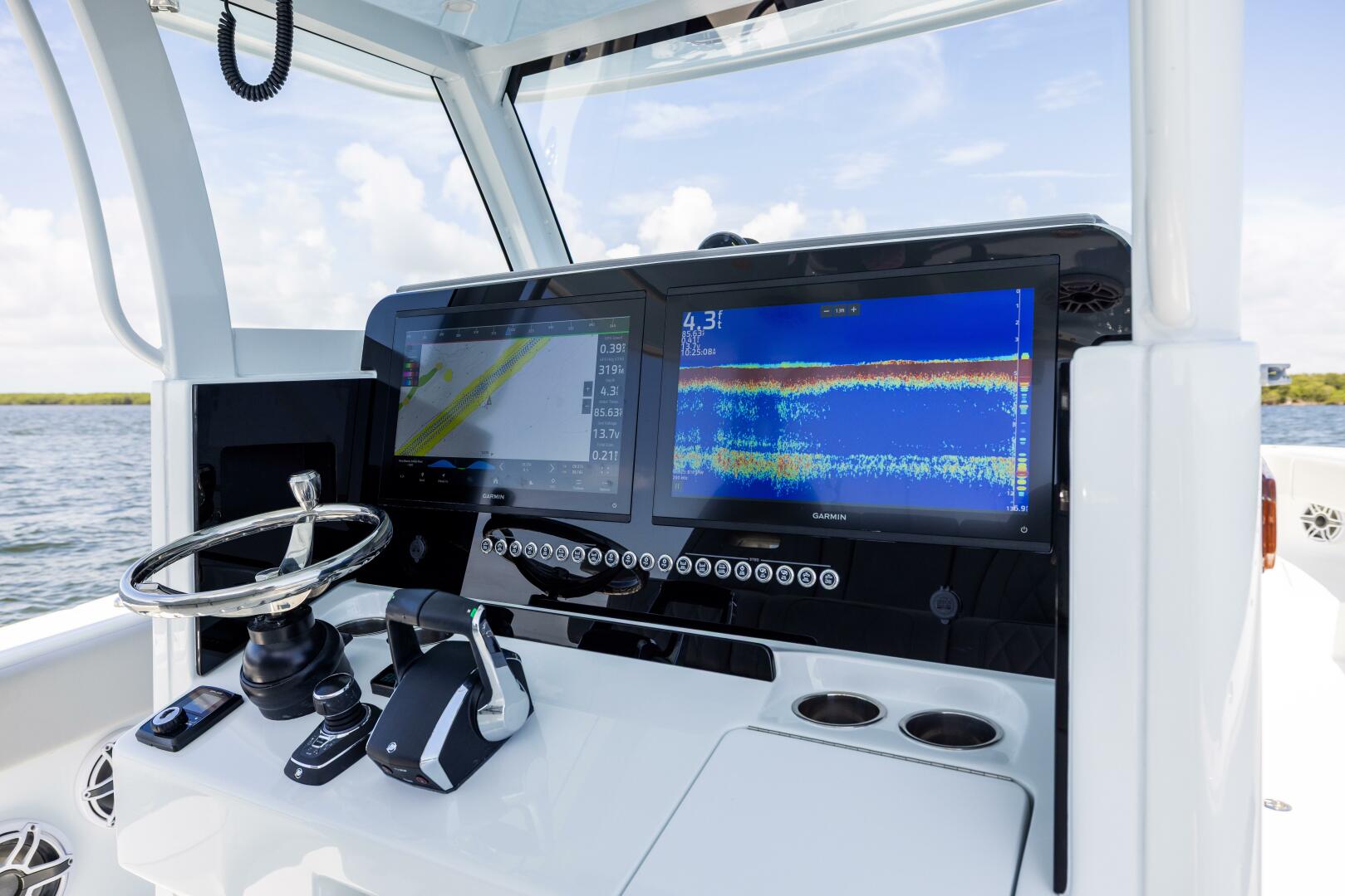 35ft Freeman Yacht For Sale