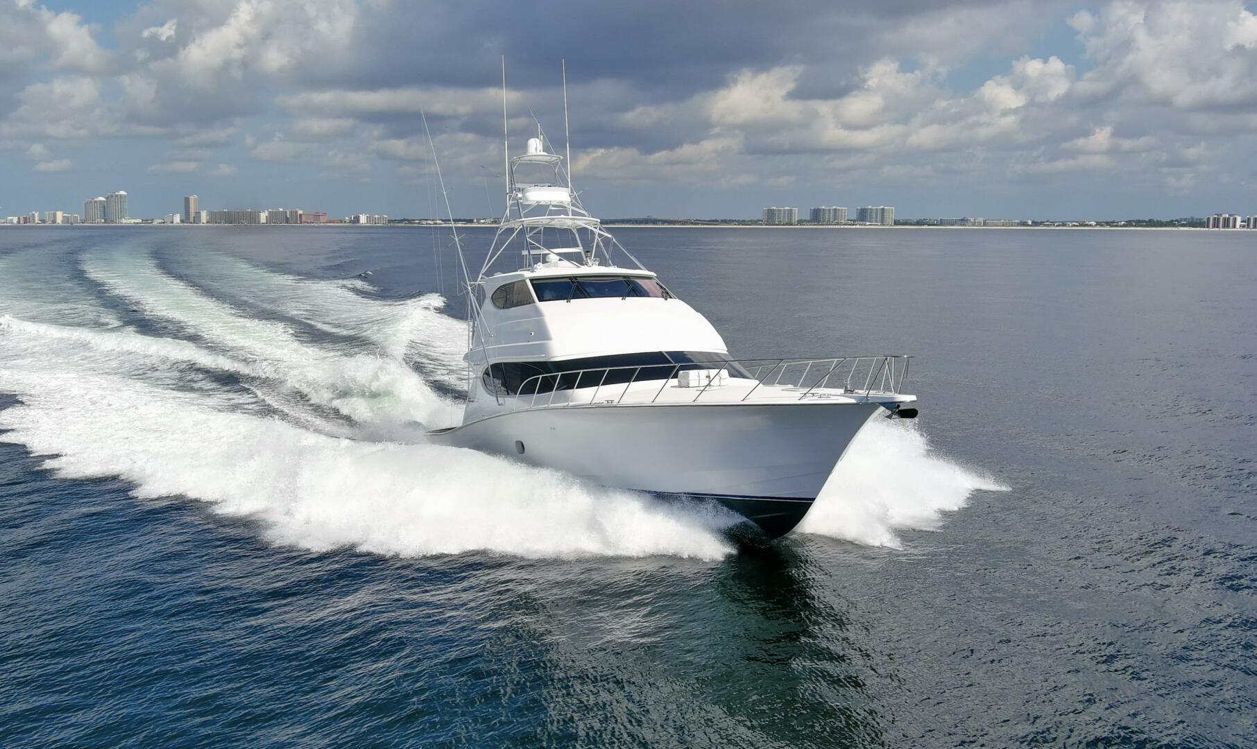 2007 68 Hatteras 68 Enclosed Bridge REFUGE Running Profile (