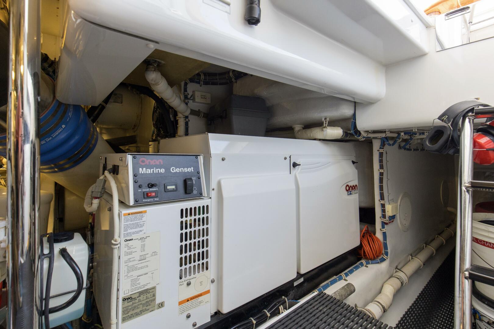 2007 68 Hatteras 68 Enclosed Bridge REFUGE Engine Room (10)