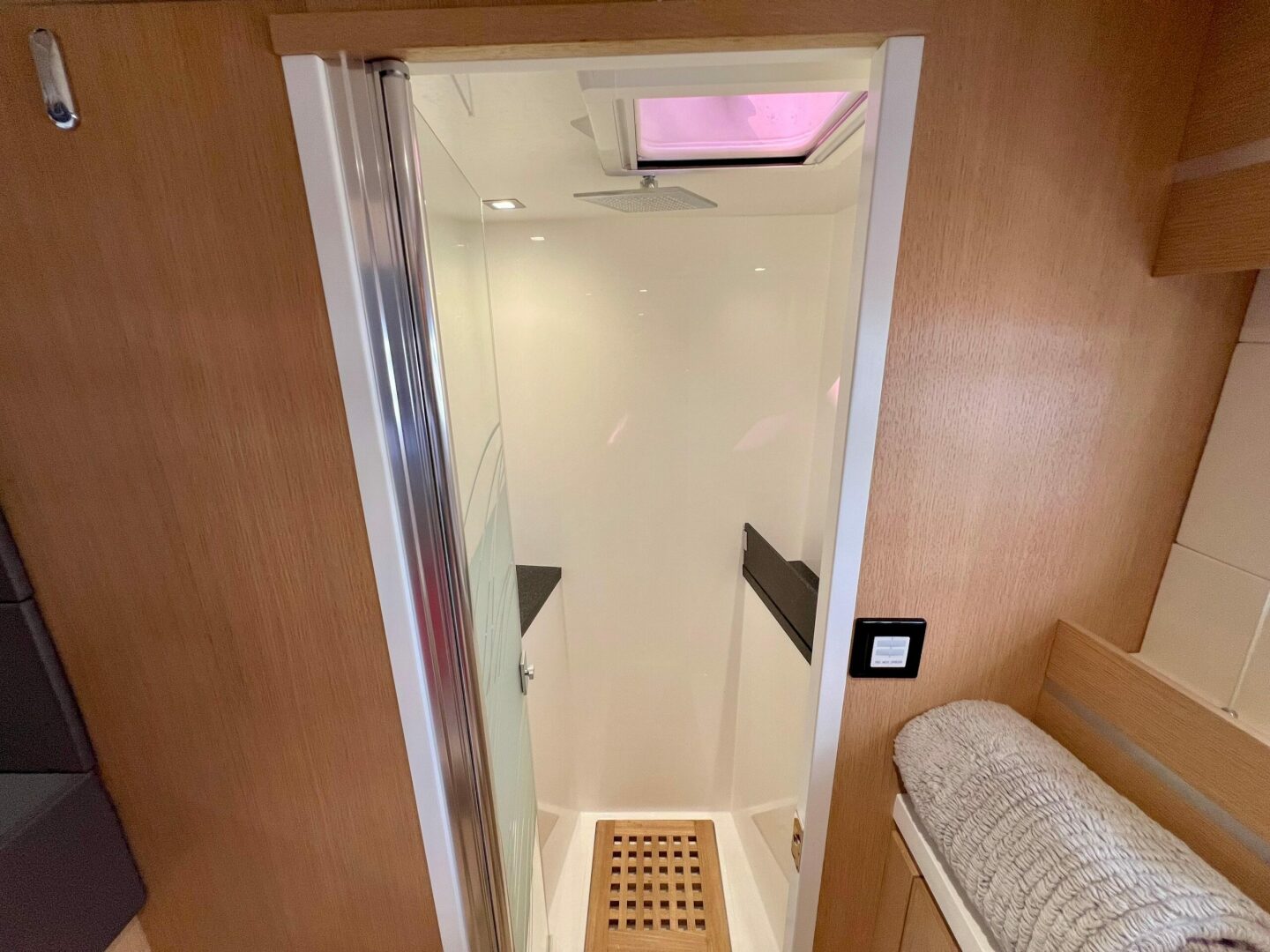 56ft Privilege Yacht For Sale