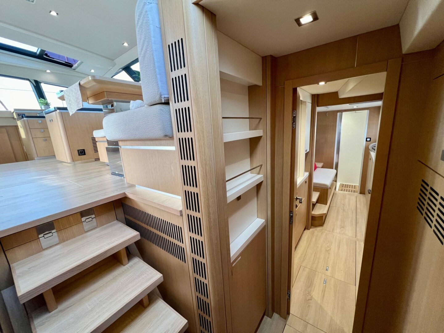 56ft Privilege Yacht For Sale