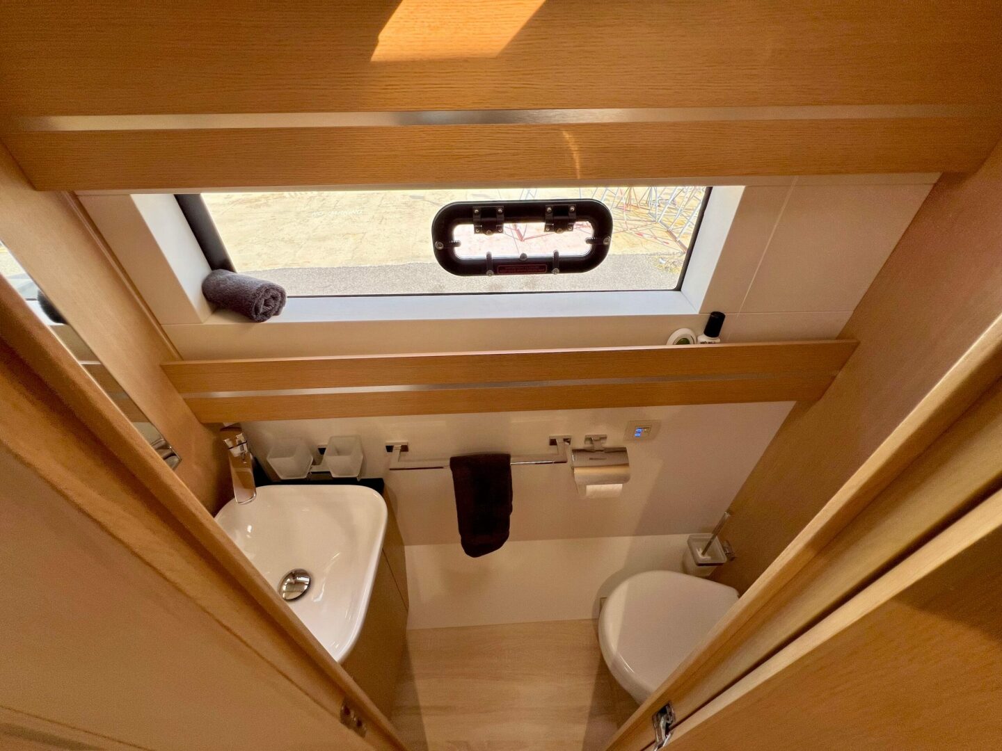56ft Privilege Yacht For Sale