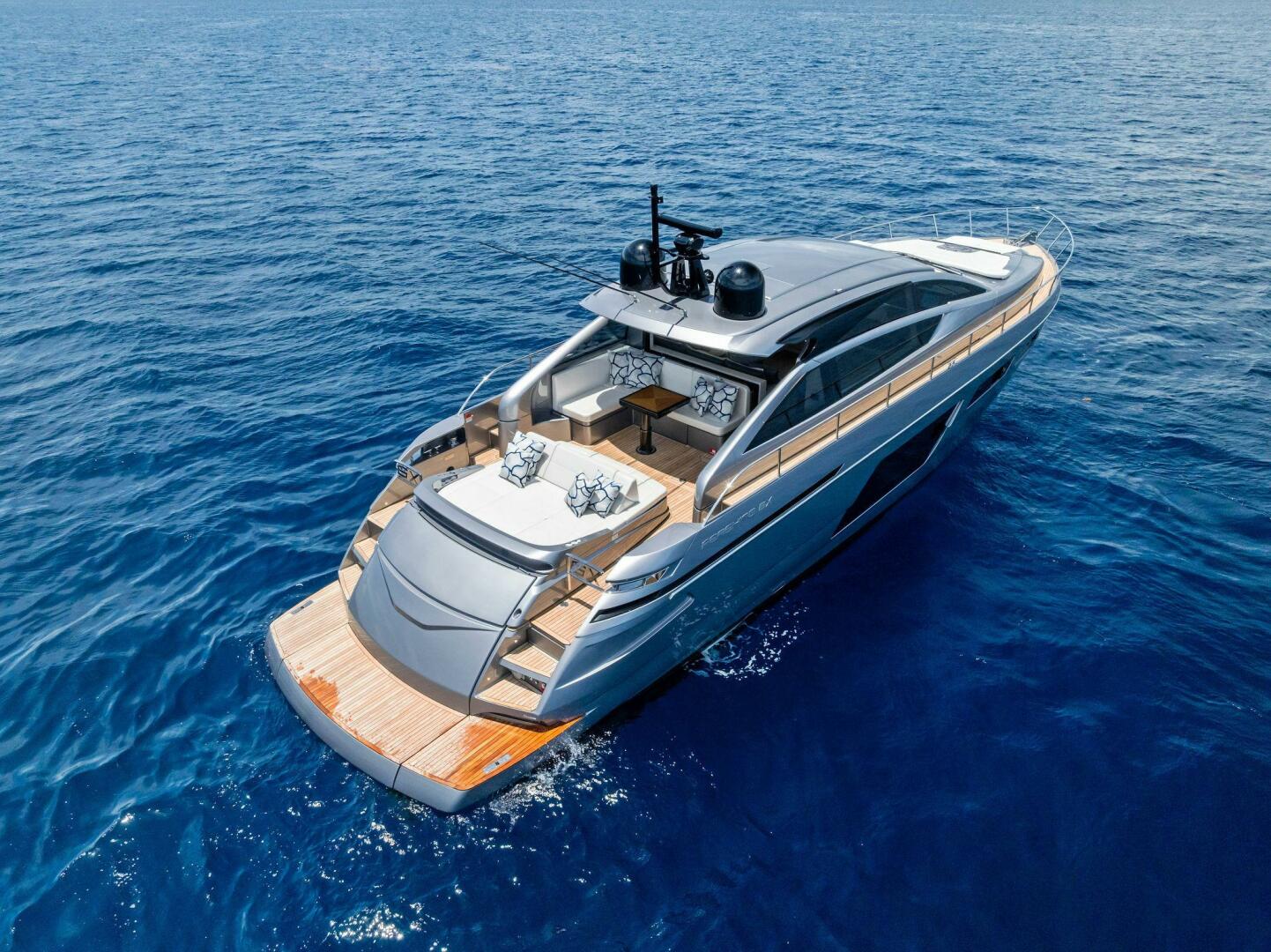 2024 Pershing 6X