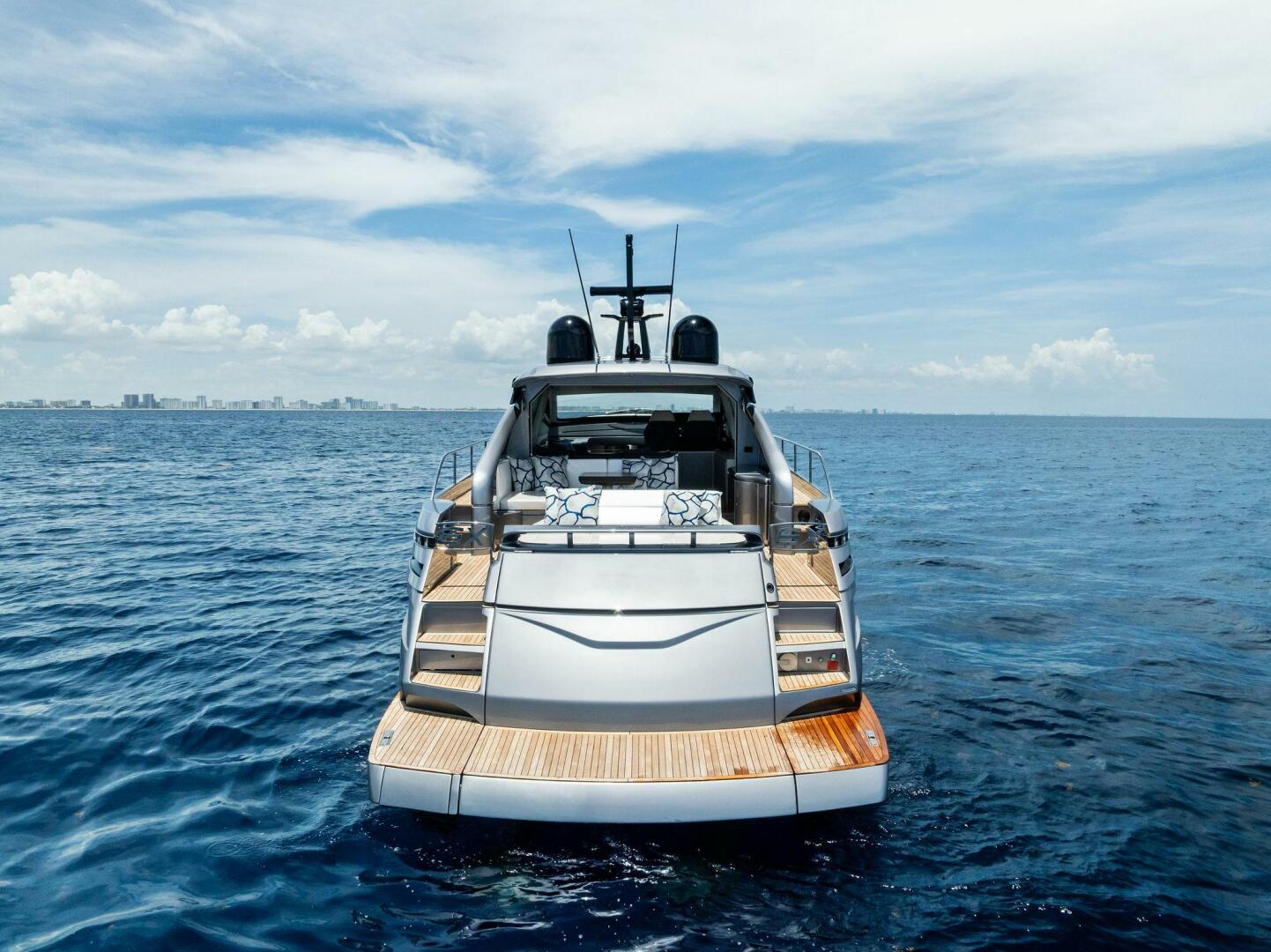 2024 Pershing 6X