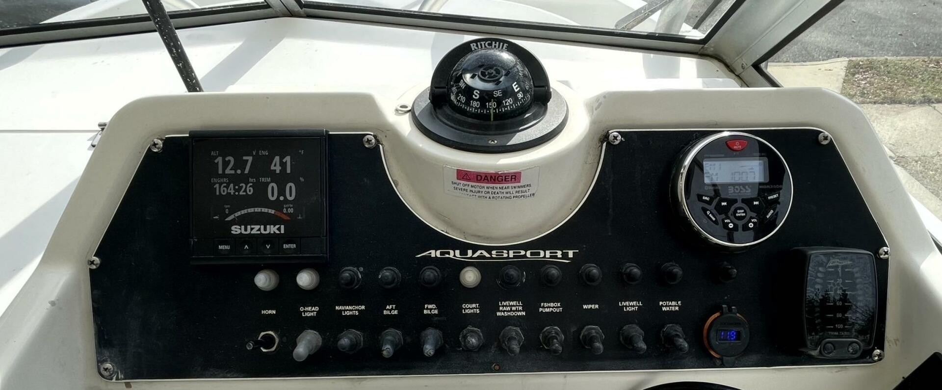 26ft Aquasport Yacht For Sale