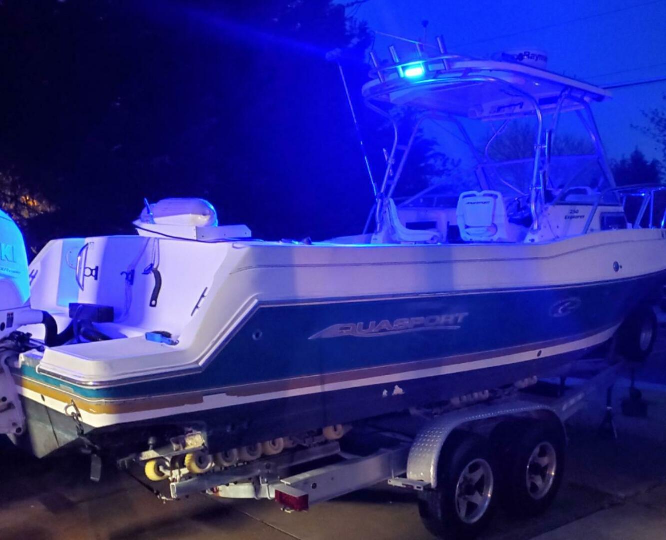25ft Aquasport Yacht For Sale