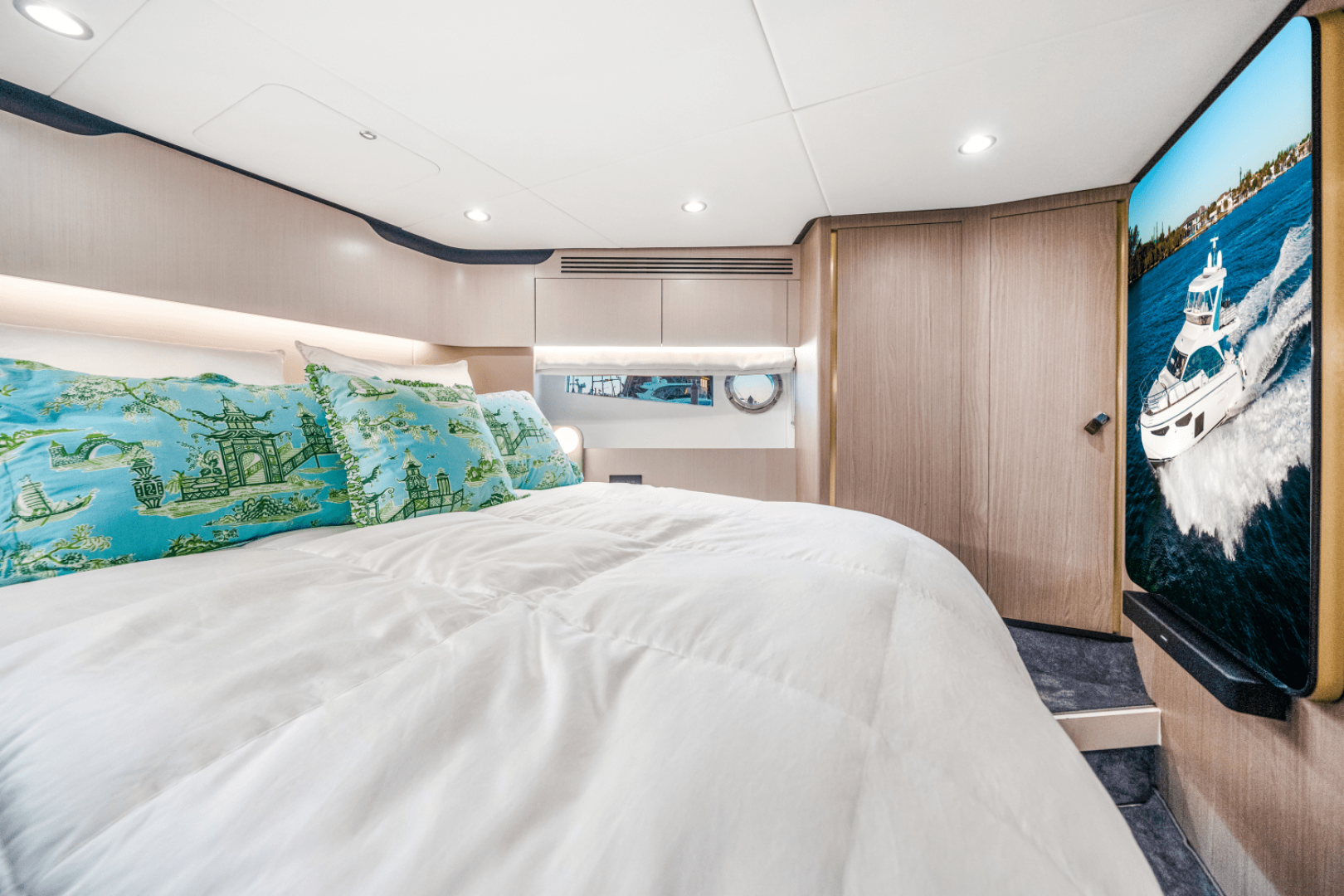 60ft Azimut Yacht For Sale