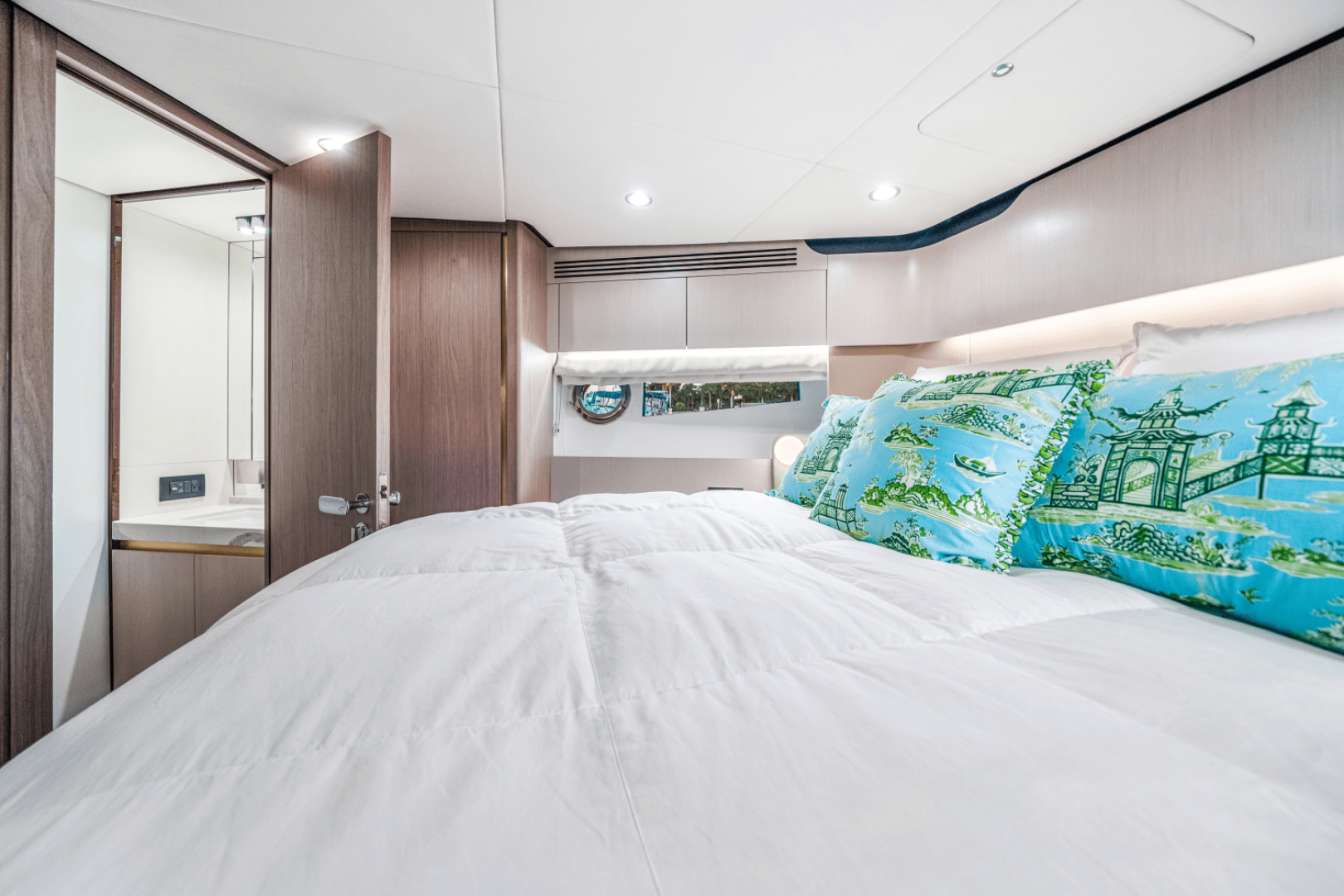 60ft Azimut Yacht For Sale