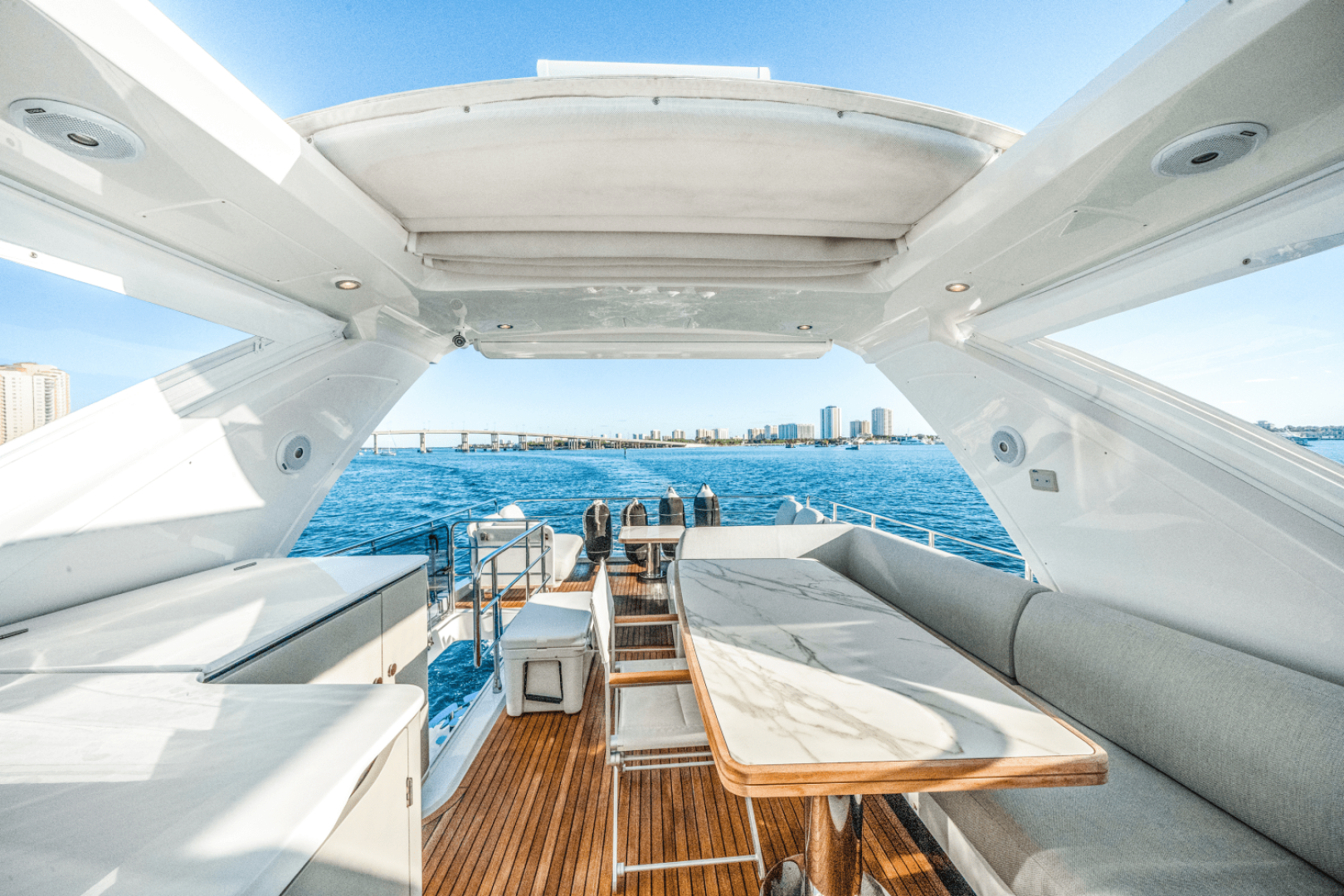 60ft Azimut Yacht For Sale